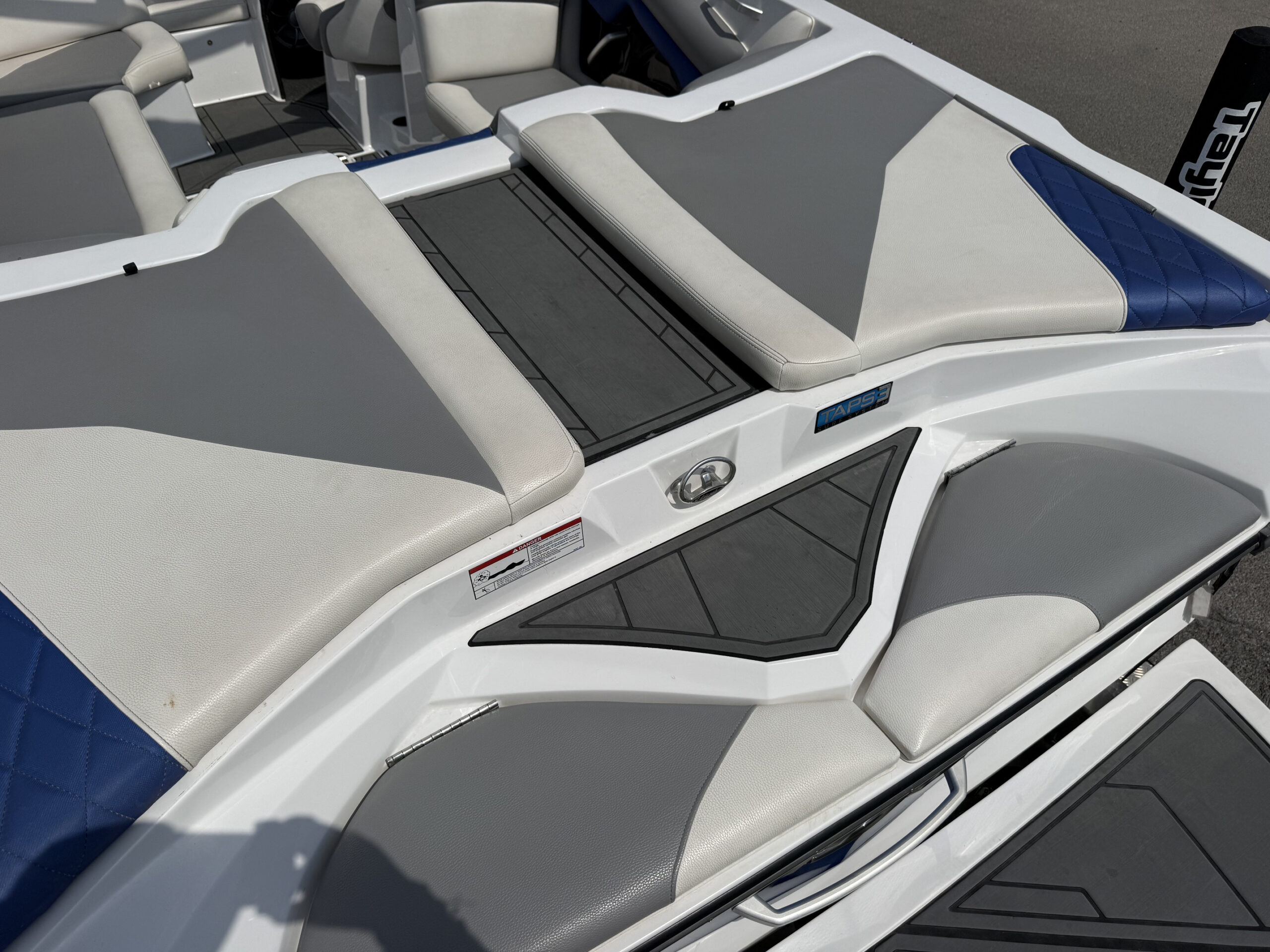2018 23' Tige "R23" Bowrider - Image 37