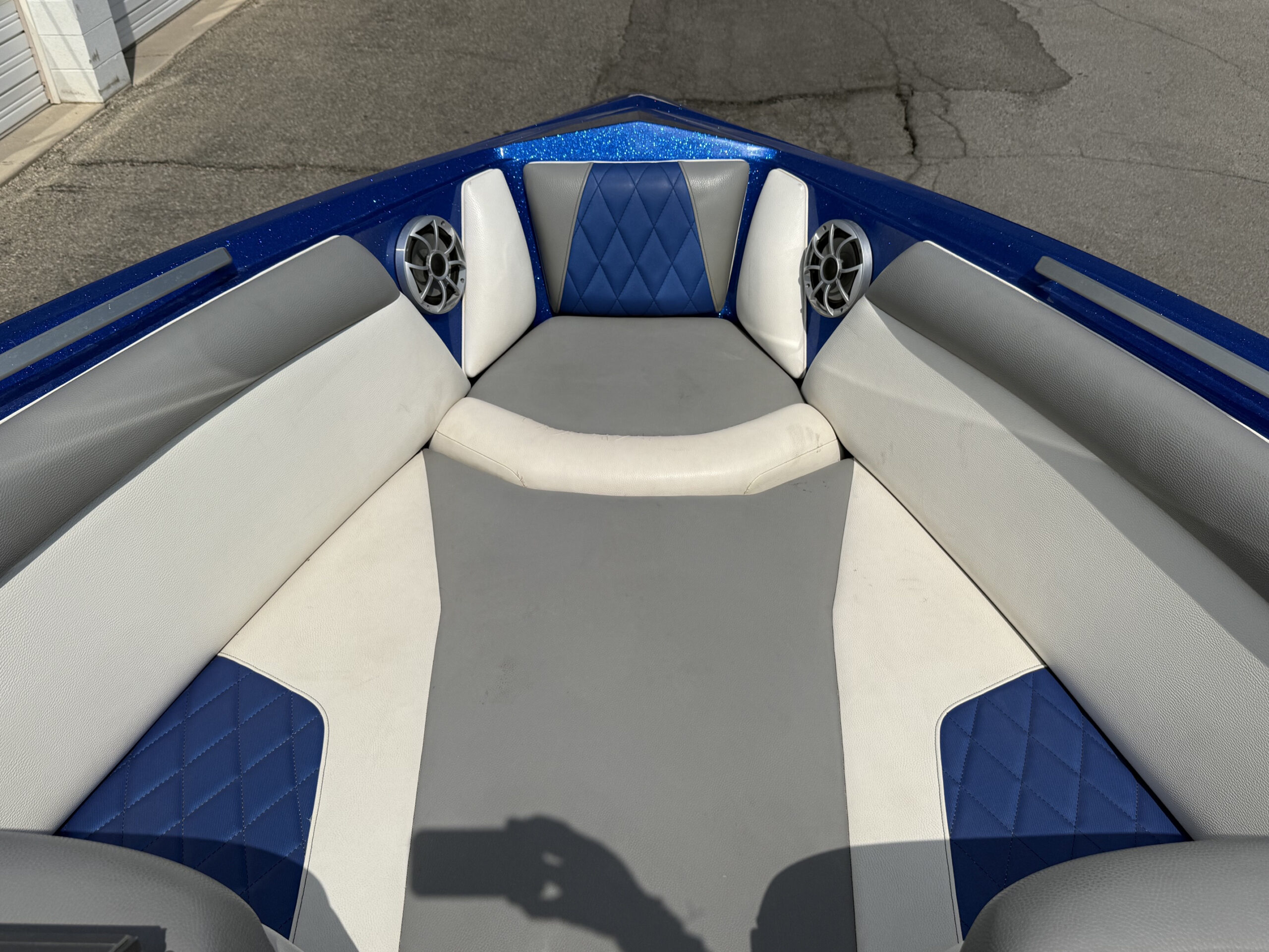 2018 23' Tige "R23" Bowrider - Image 11