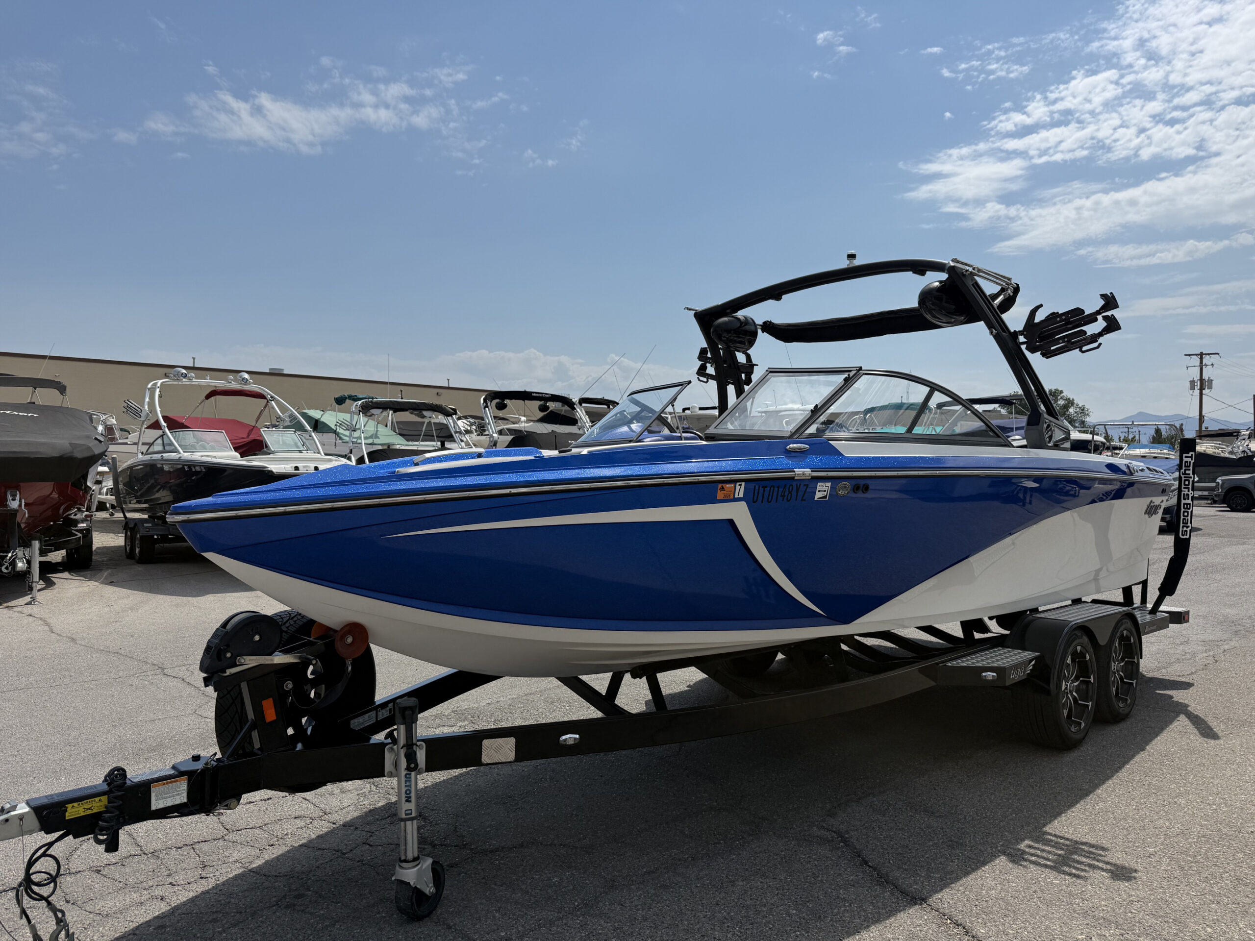 2018 23' Tige "R23" Bowrider - Image 4