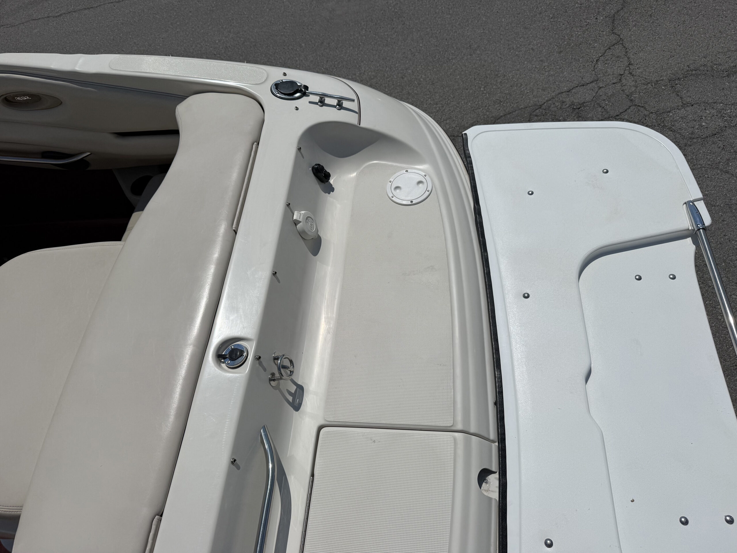1997 22' Regal "Valanti 222" Bowrider - Image 29