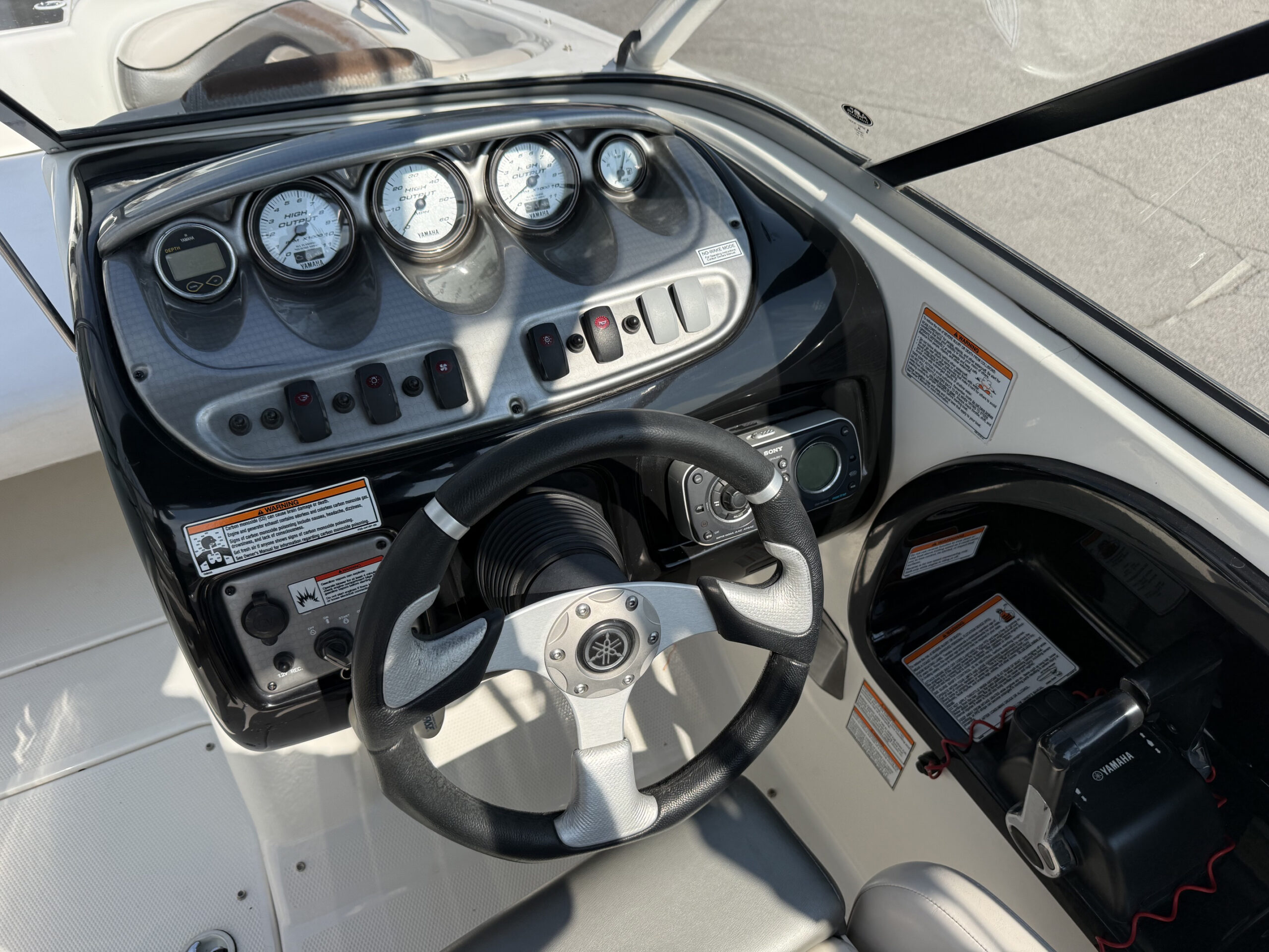2009 21' Yamaha "212 X" Bowrider - Image 25