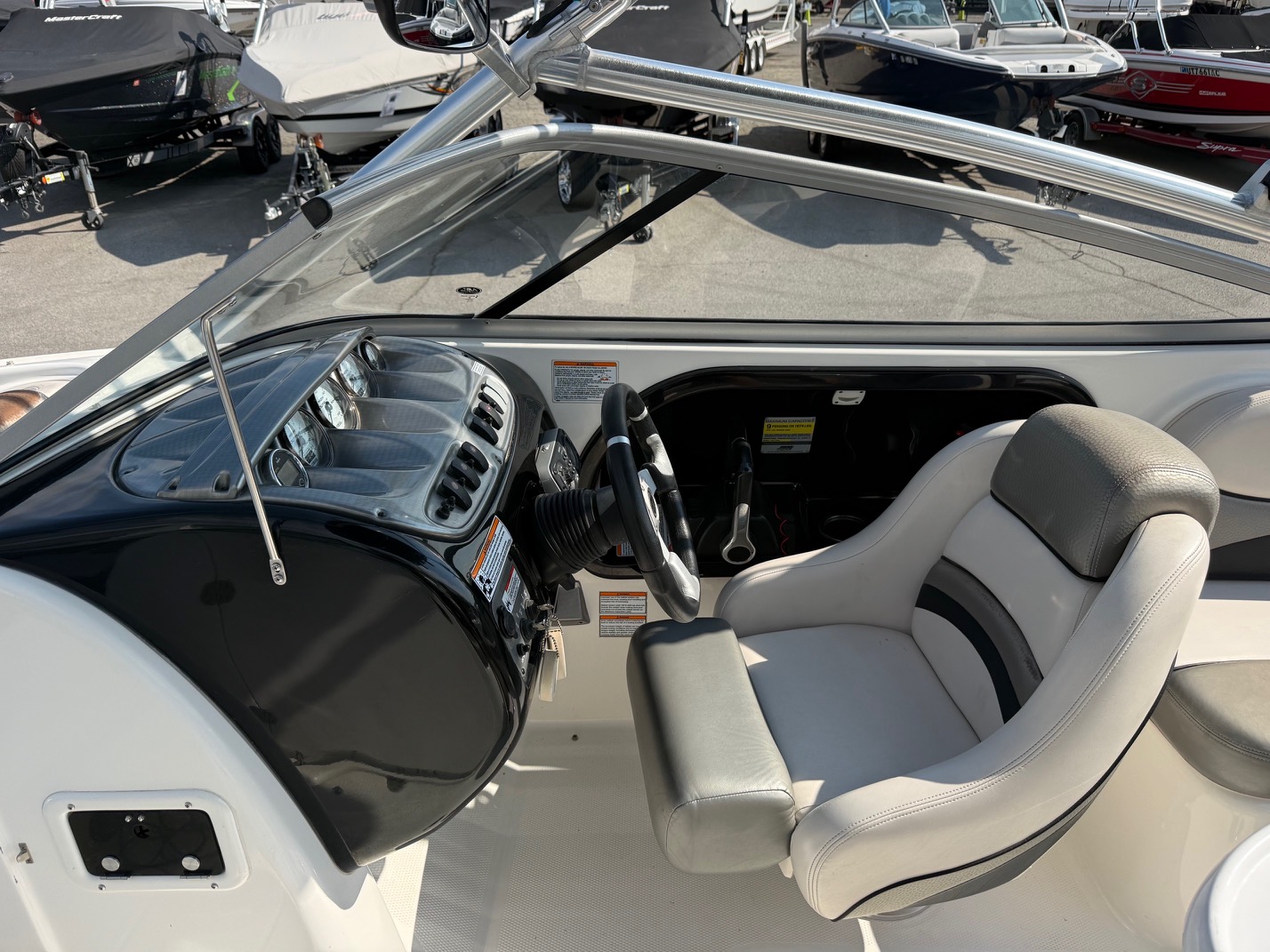 2009 21' Yamaha "212 X" Bowrider - Image 26