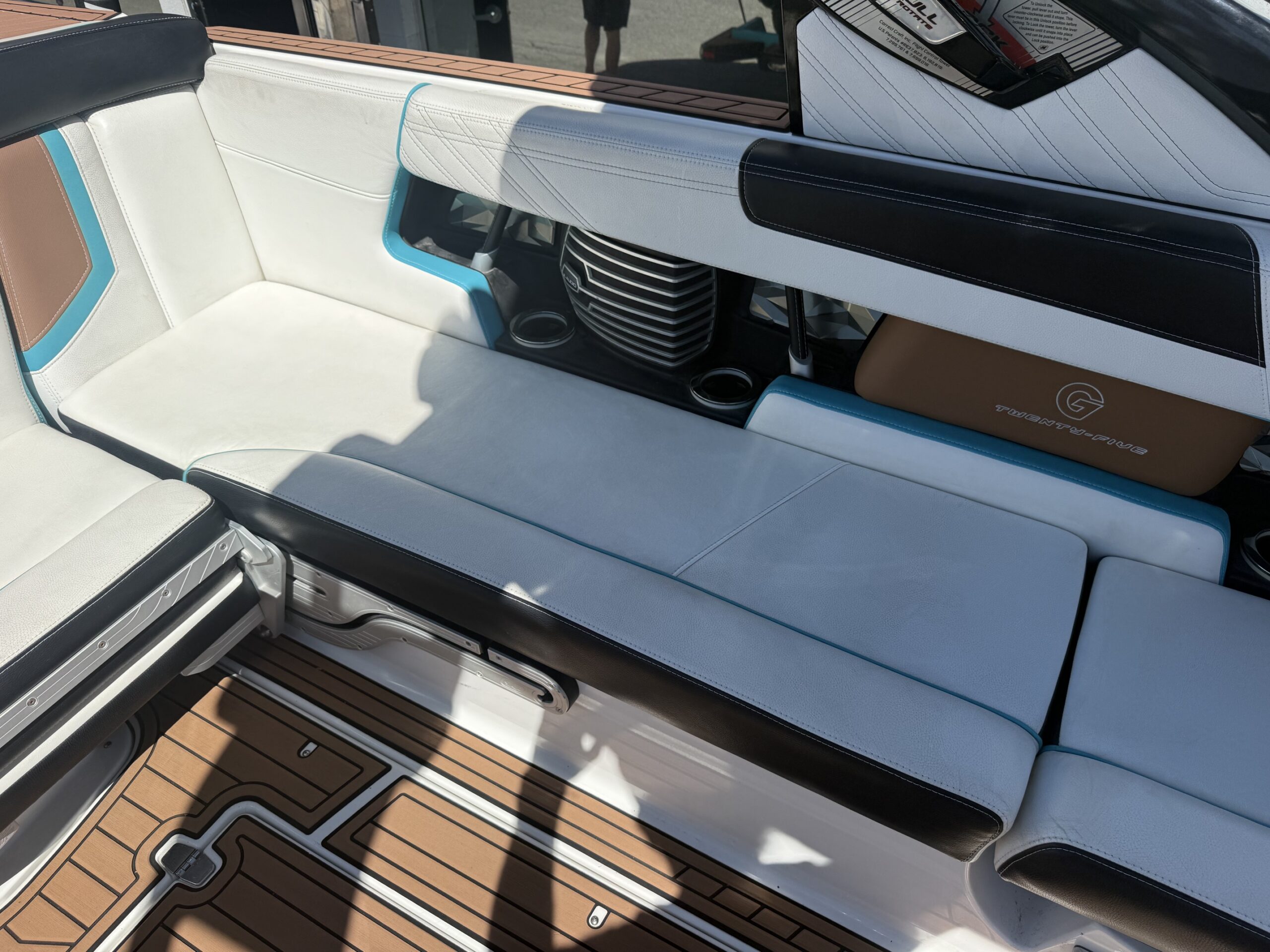 2016 25' Super Air Nautique "G25" Bowrider - Image 17