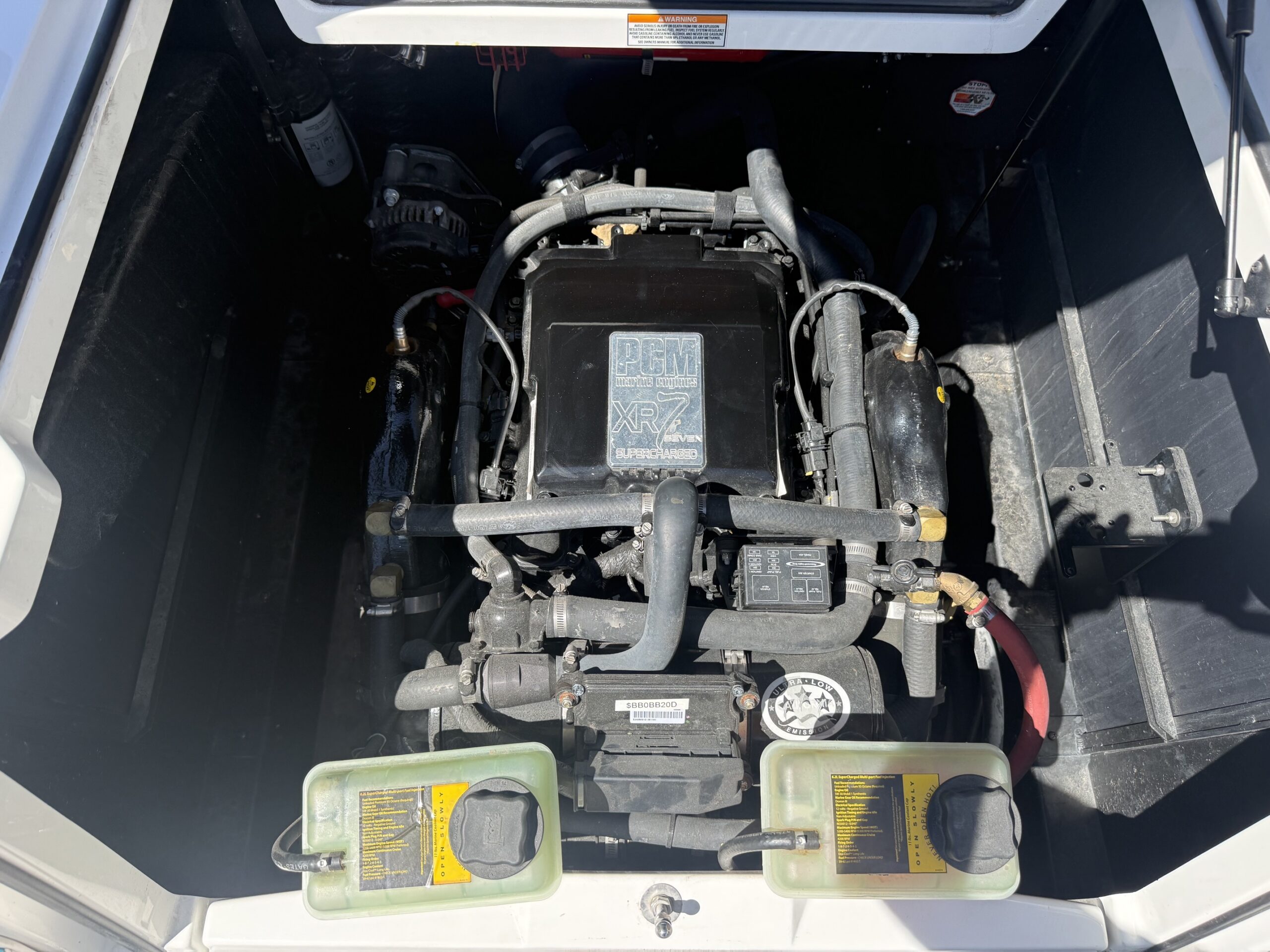 2016 25' Super Air Nautique "G25" Bowrider - Image 20