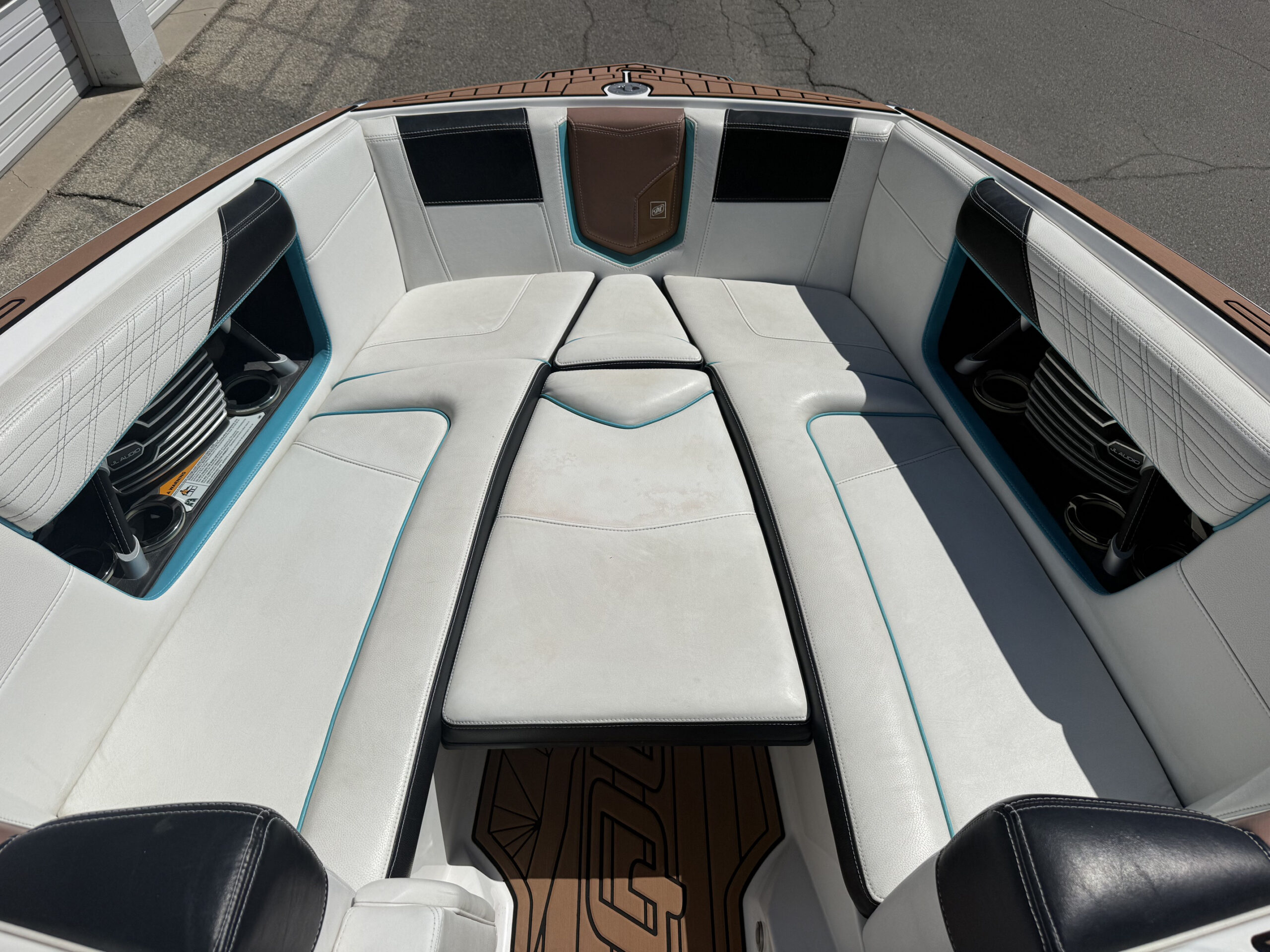2016 25' Super Air Nautique "G25" Bowrider - Image 23