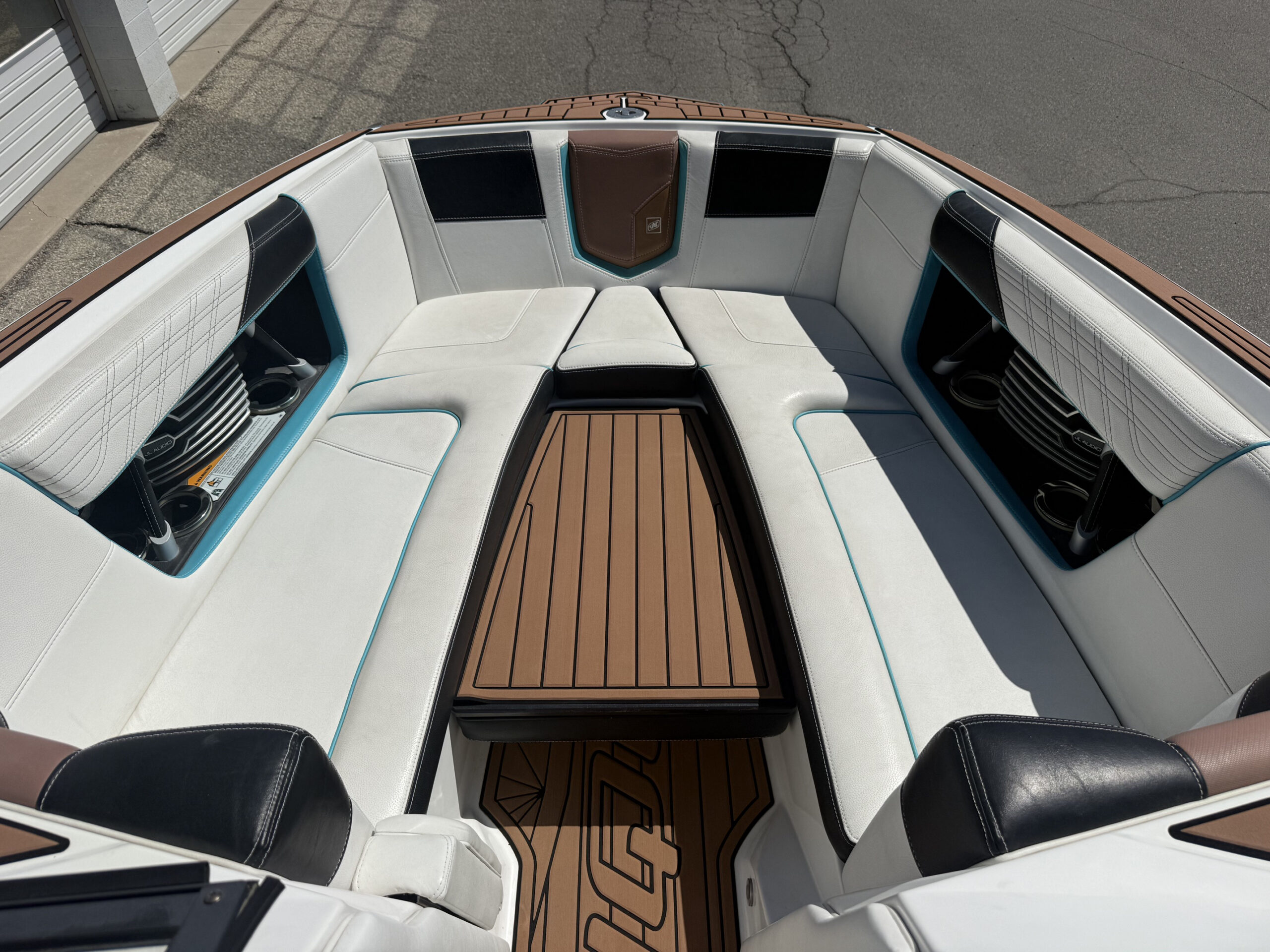2016 25' Super Air Nautique "G25" Bowrider - Image 24