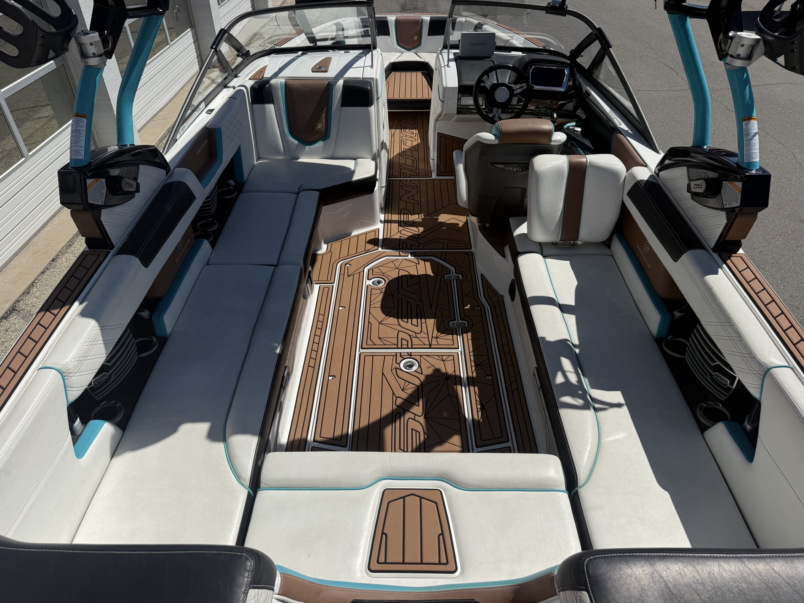 2016 25' Super Air Nautique "G25" Bowrider - Image 25