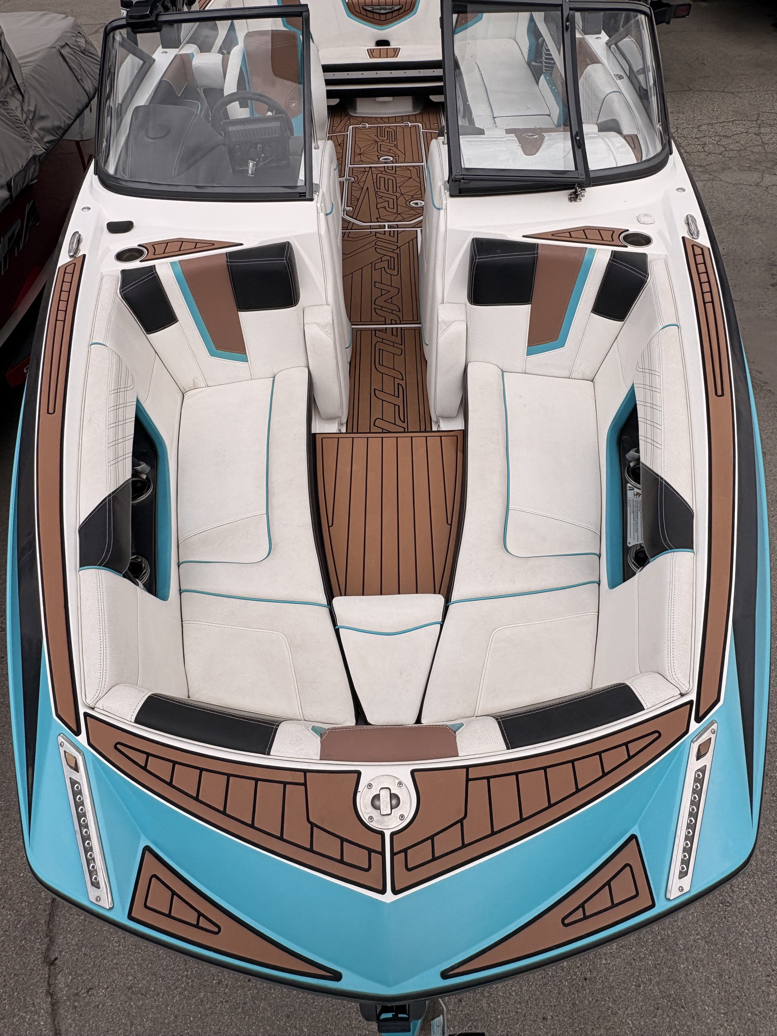 2016 25' Super Air Nautique "G25" Bowrider - Image 8