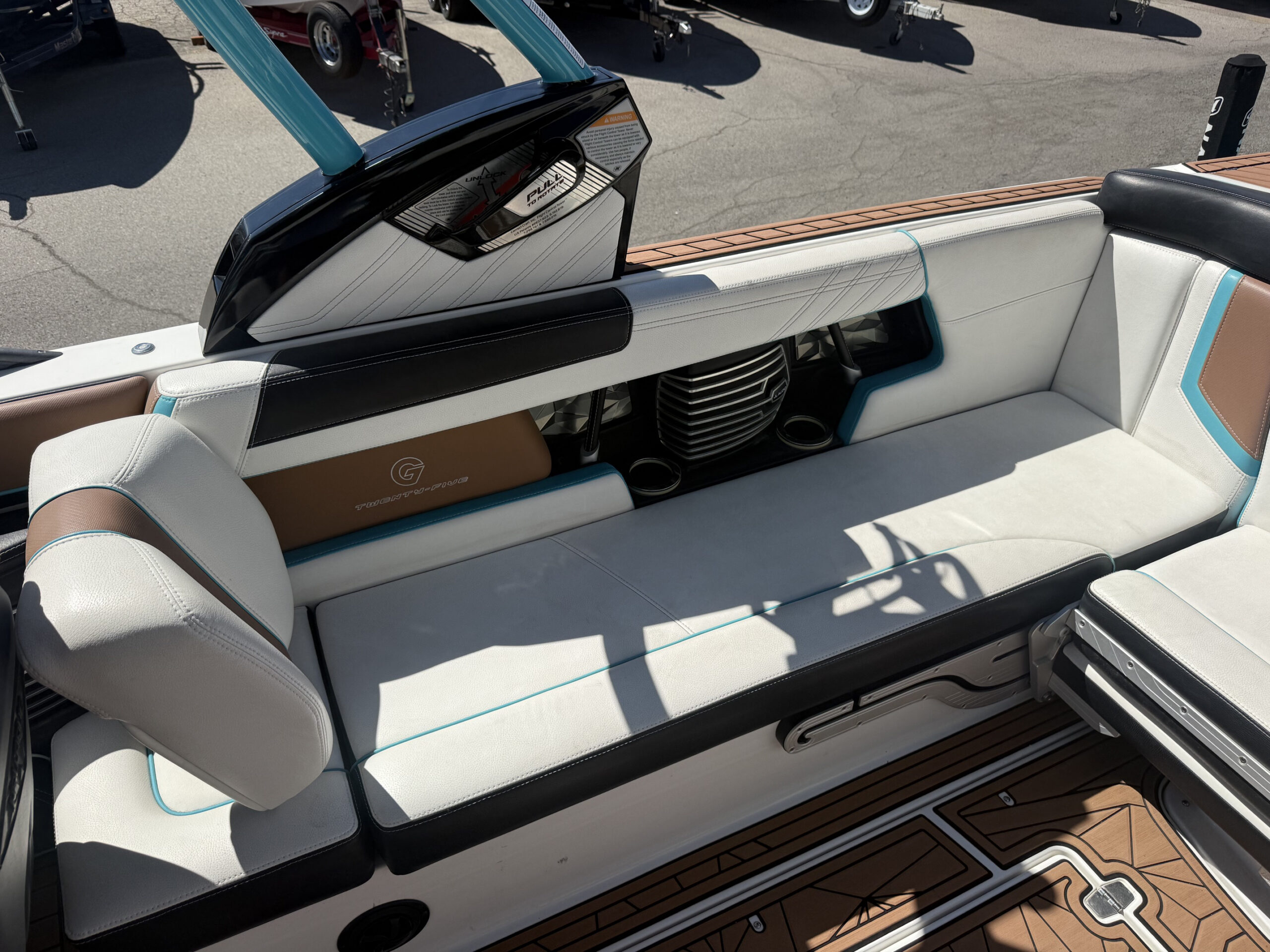 2016 25' Super Air Nautique "G25" Bowrider - Image 29