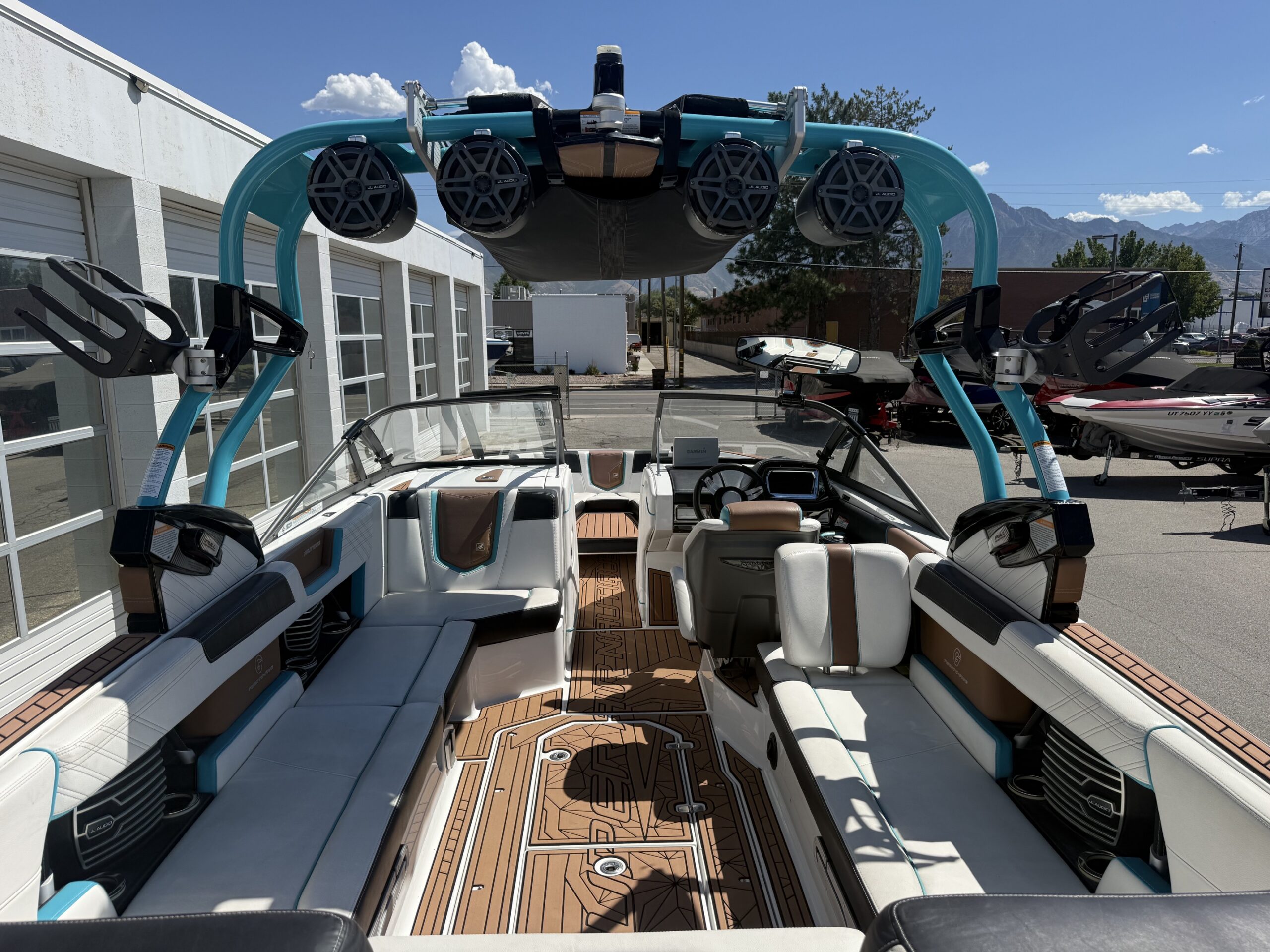 2016 25' Super Air Nautique "G25" Bowrider - Image 13