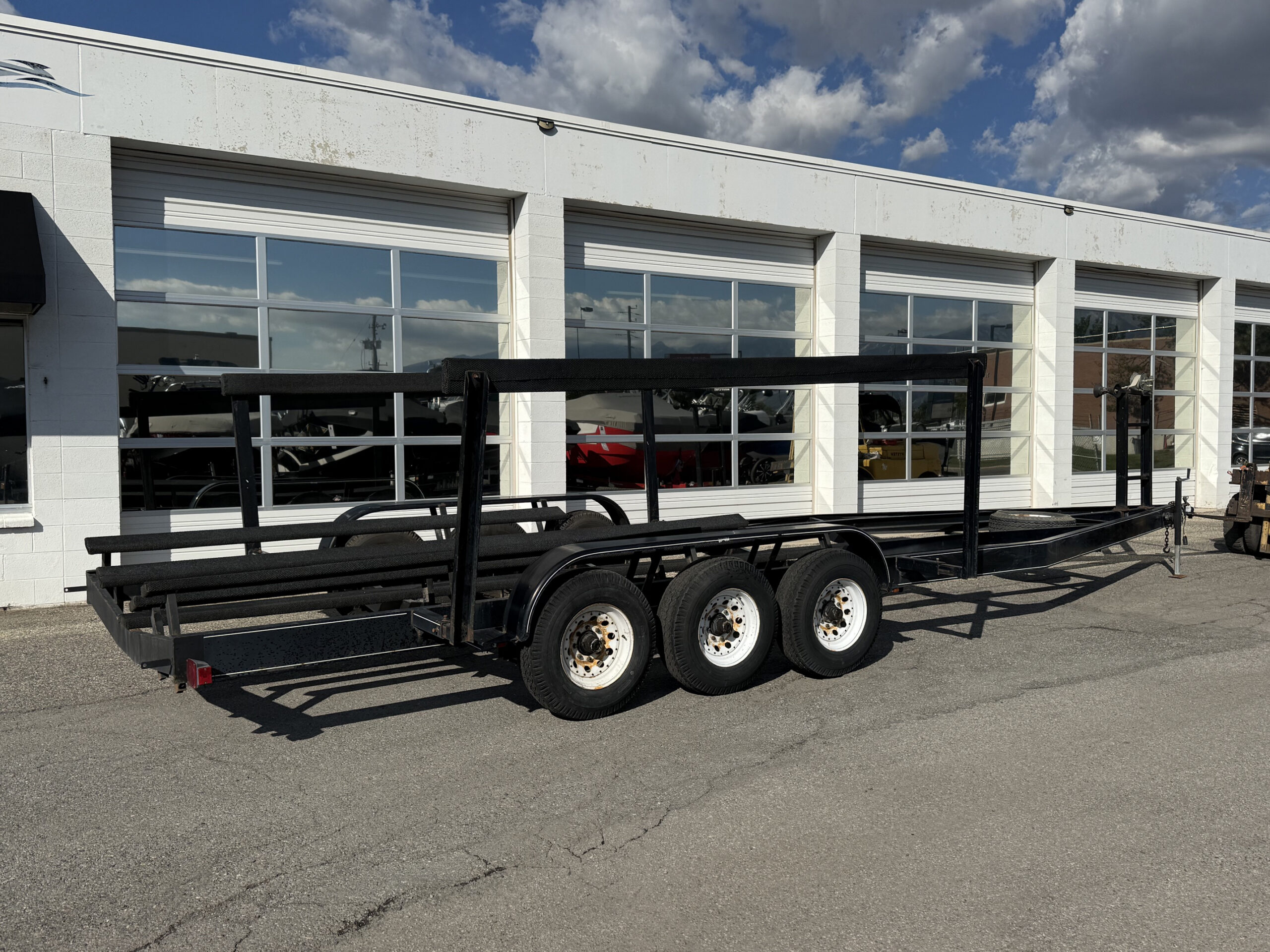 1986 34' Metal Craft "3-Axle Trailer" - Image 3