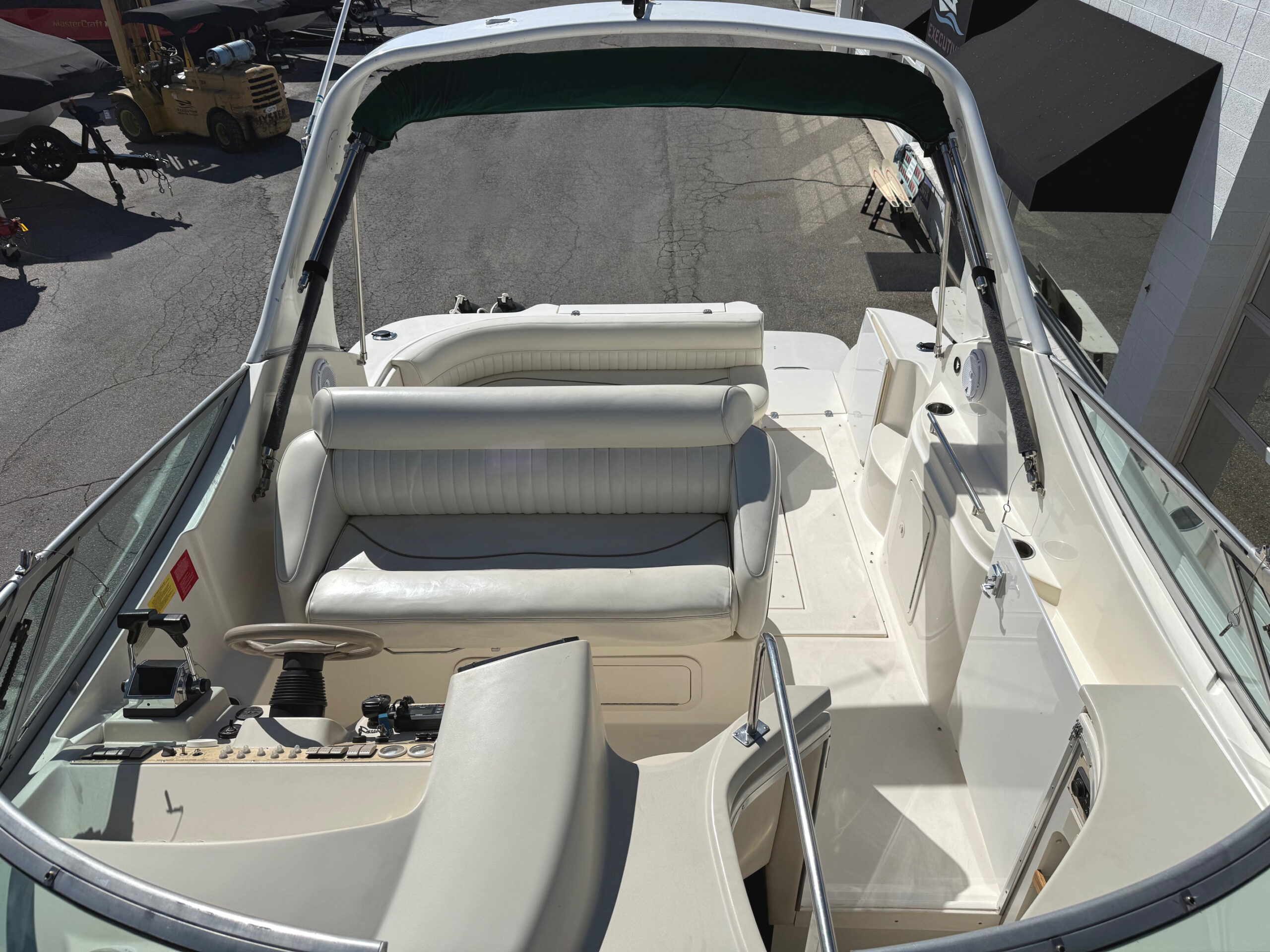 1997 30' Cruisers Yachts "3075 Rogue" - Image 15
