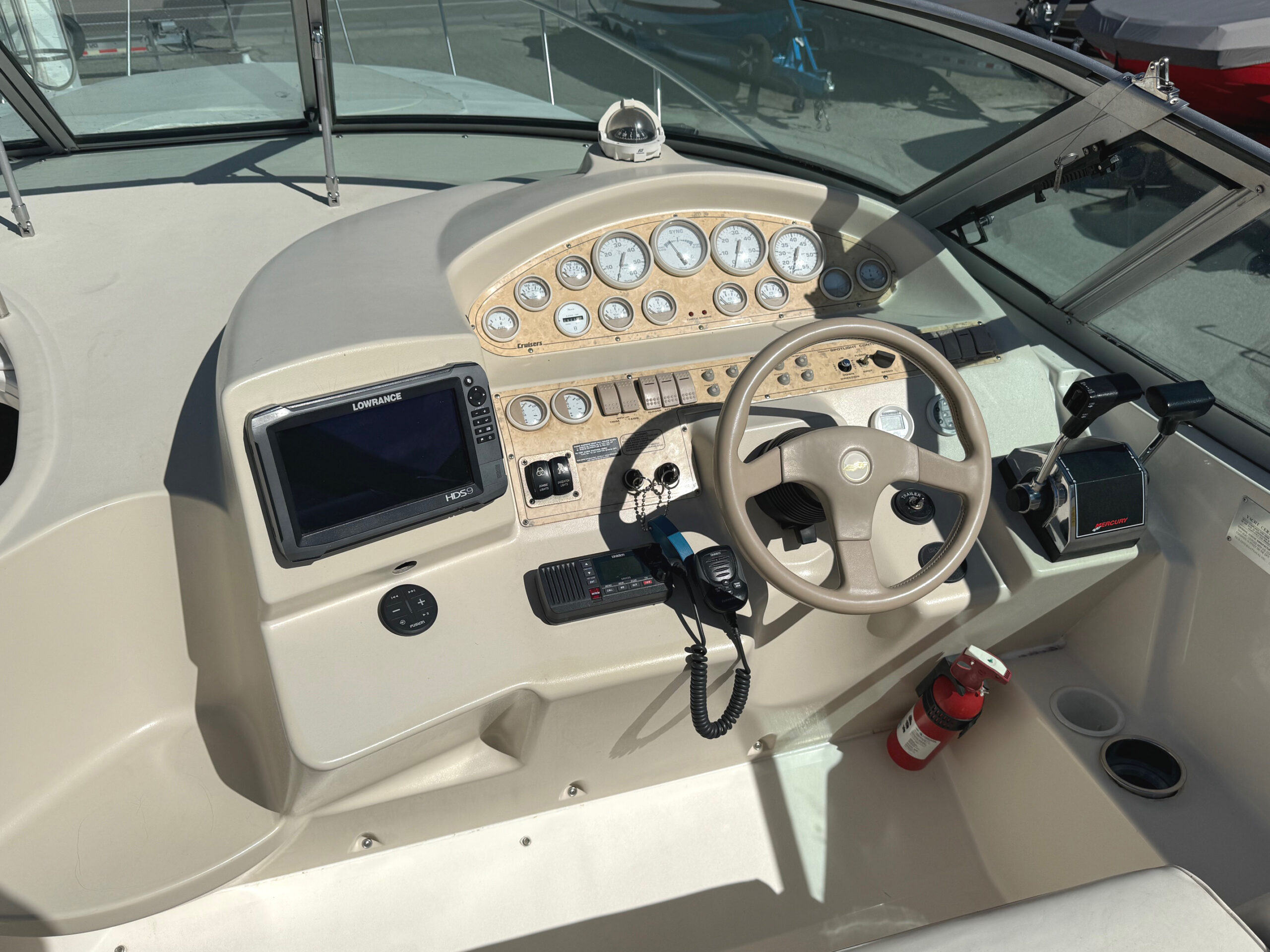 1997 30' Cruisers Yachts "3075 Rogue" - Image 16