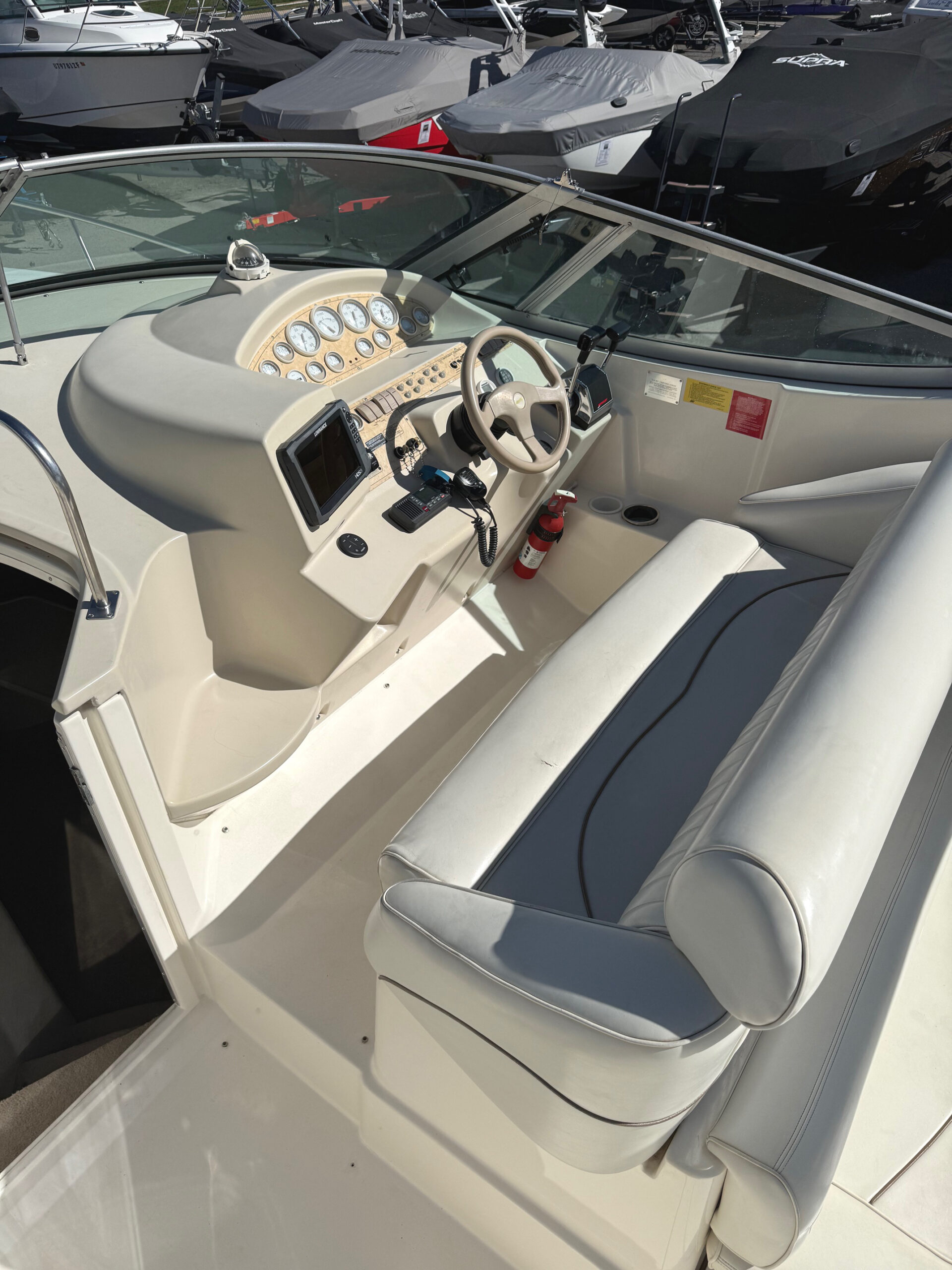 1997 30' Cruisers Yachts "3075 Rogue" - Image 17