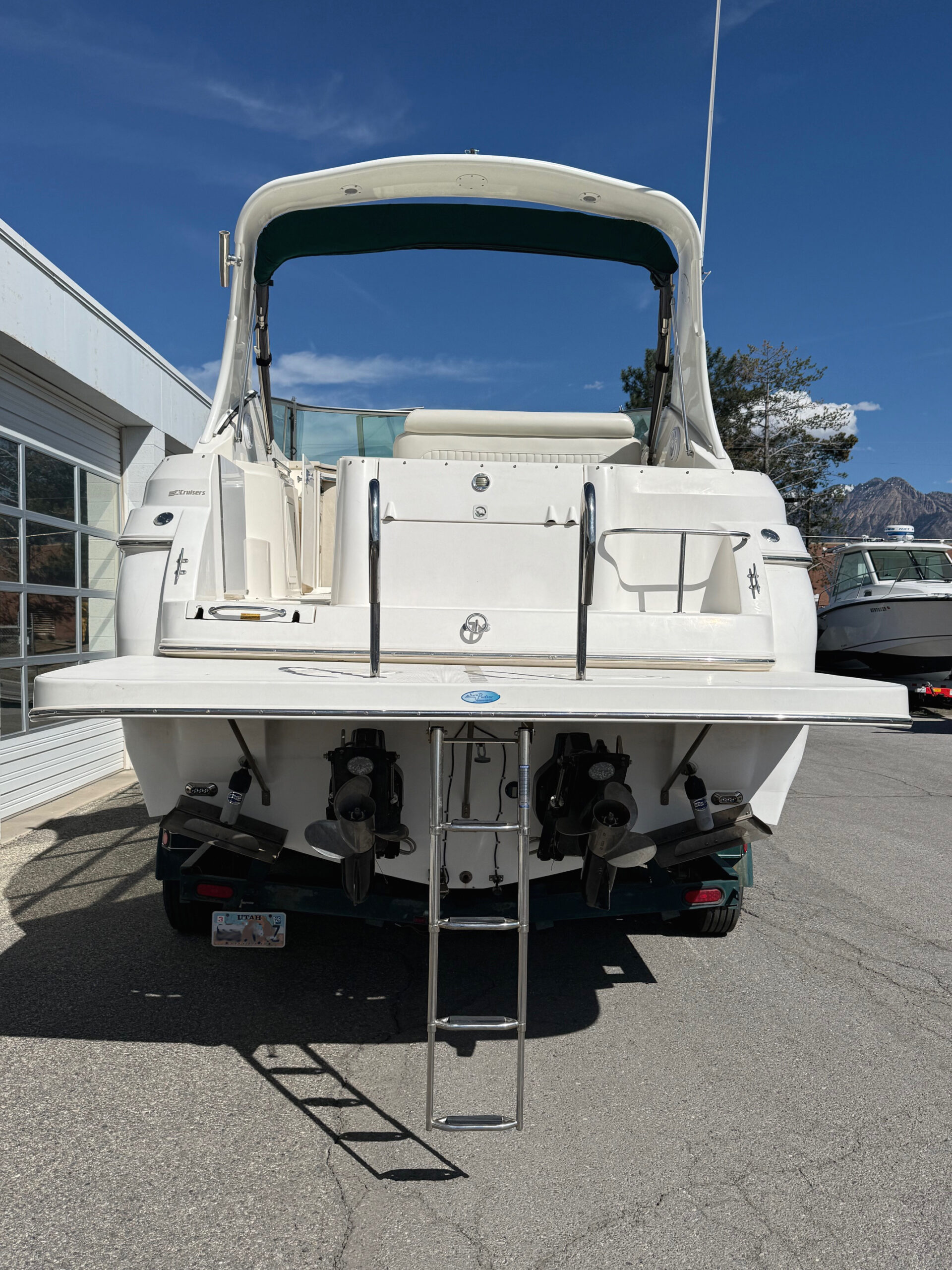 1997 30' Cruisers Yachts "3075 Rogue" - Image 10