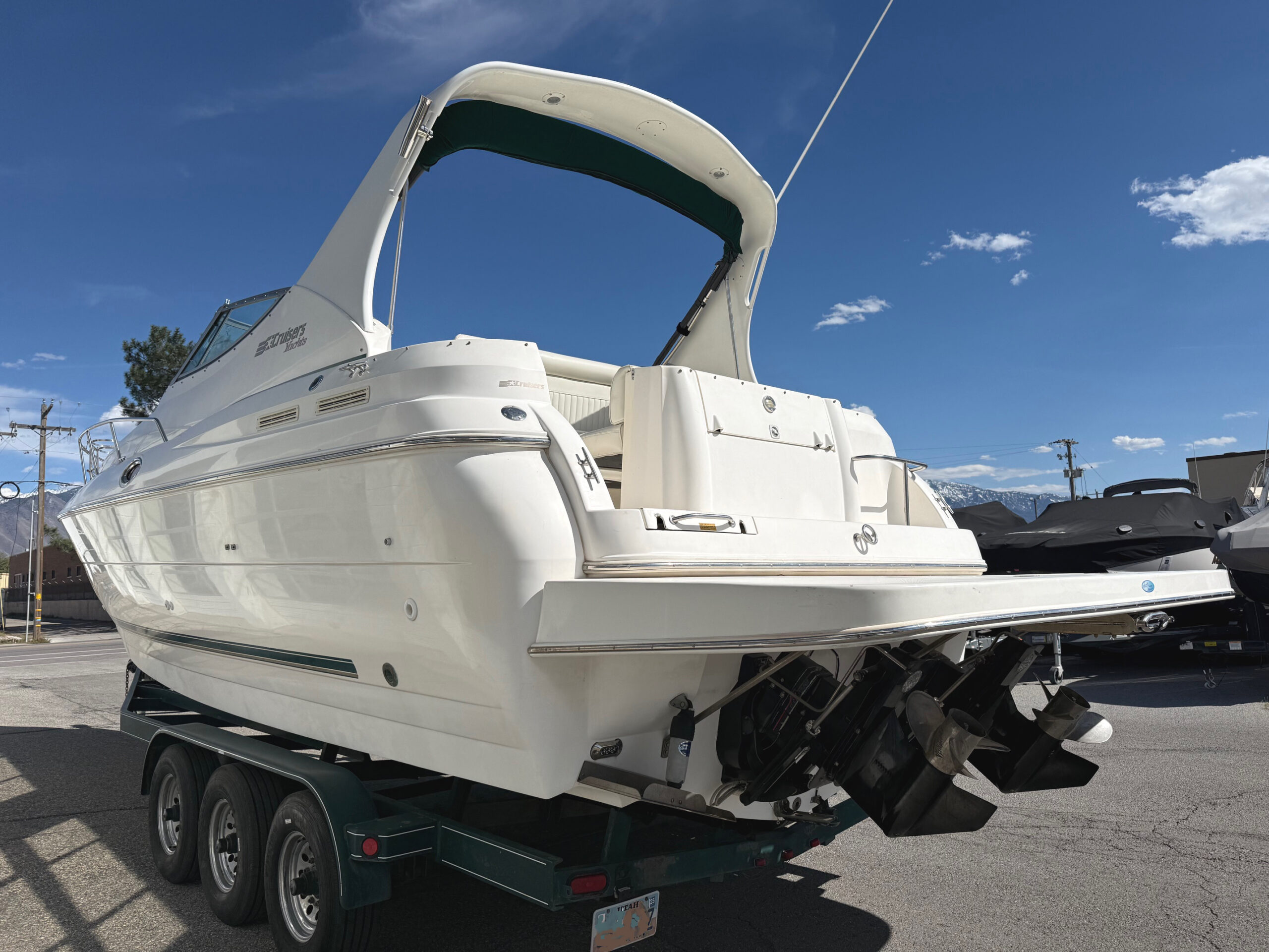 1997 30' Cruisers Yachts "3075 Rogue" - Image 7
