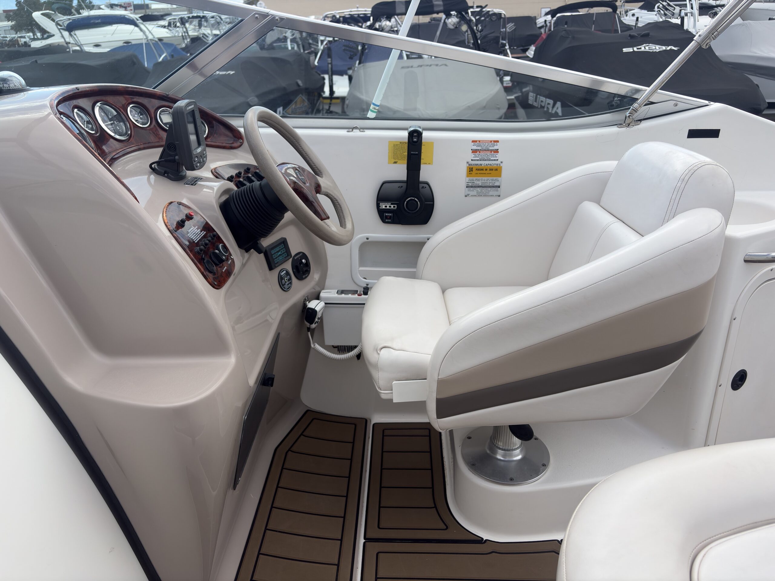 1998 26' Chaparral "Signature 260" - Image 17