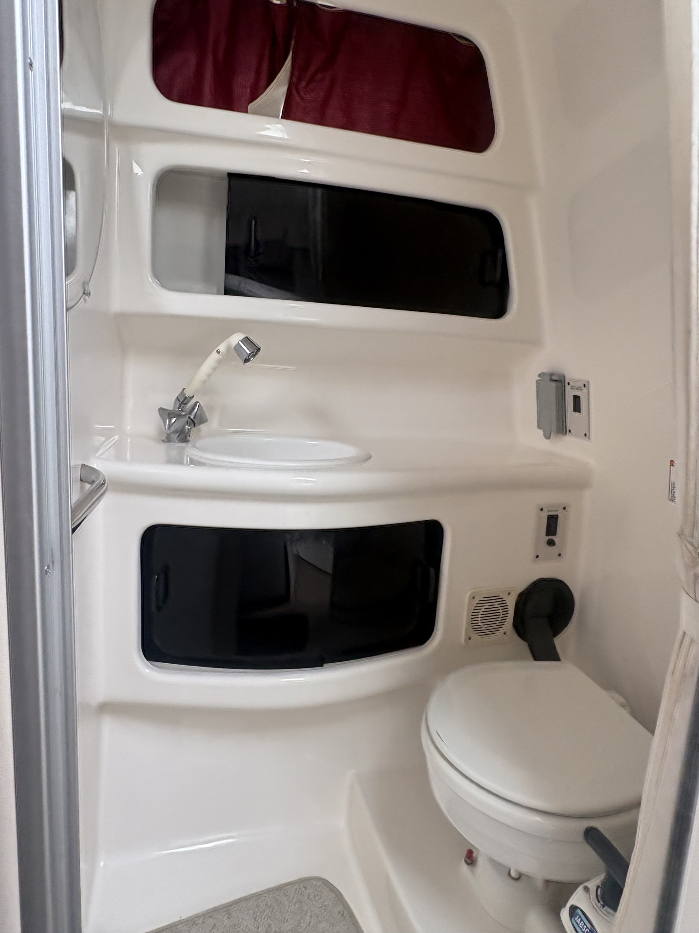1998 26' Chaparral "Signature 260" - Image 36