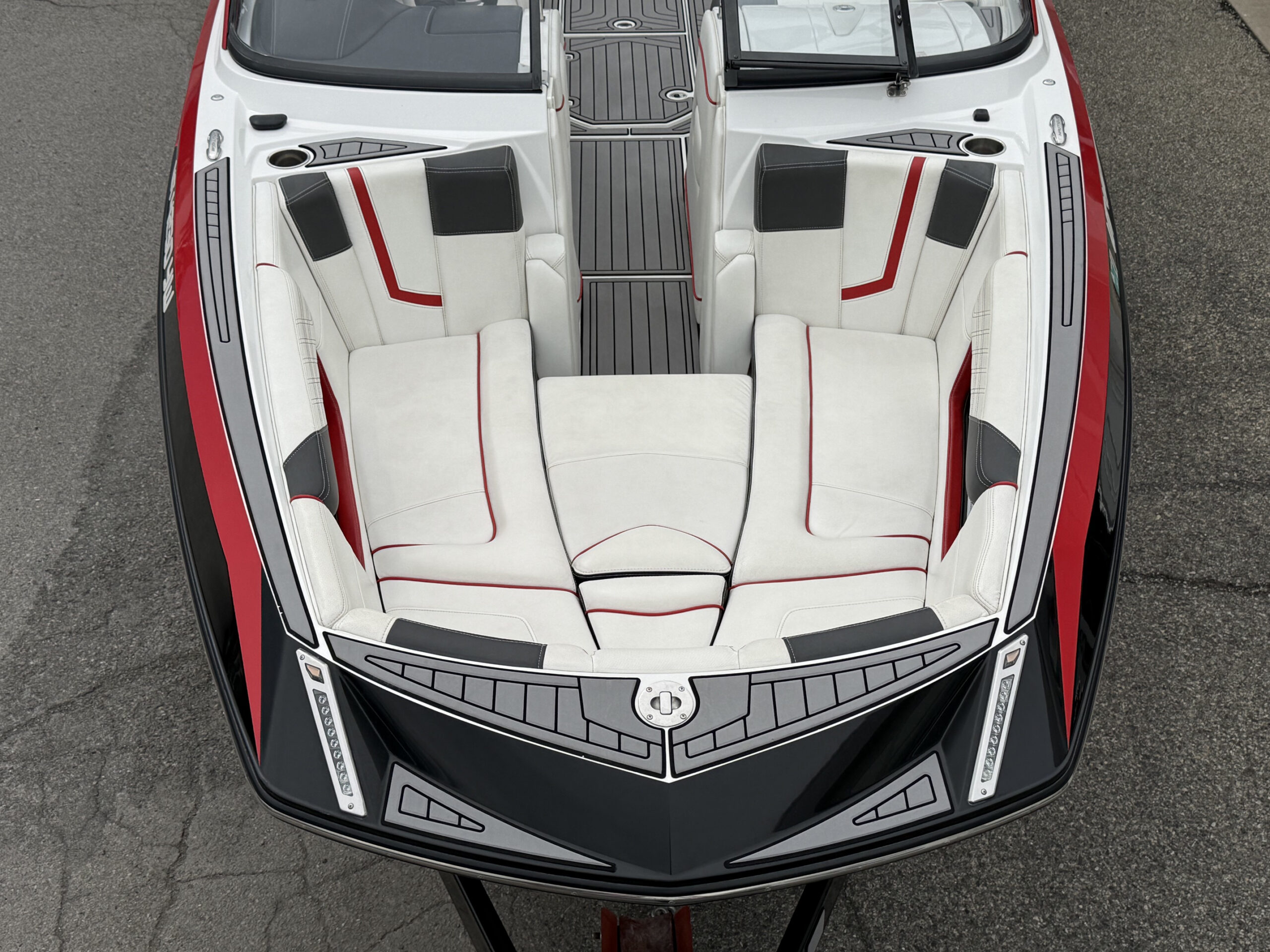 2016 25' Super Air Nautique "G25" Bowrider - Image 11