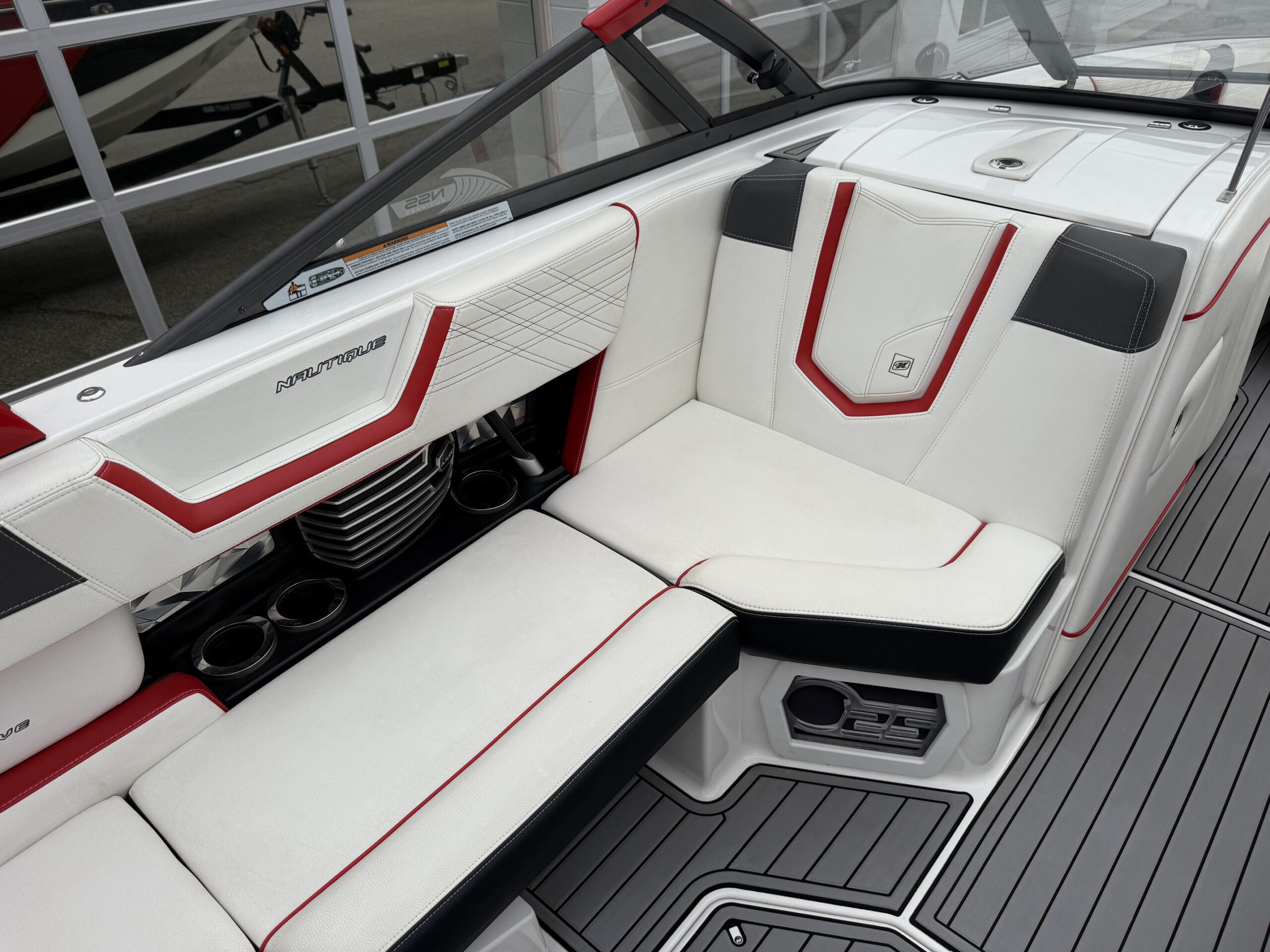 2016 25' Super Air Nautique "G25" Bowrider - Image 19
