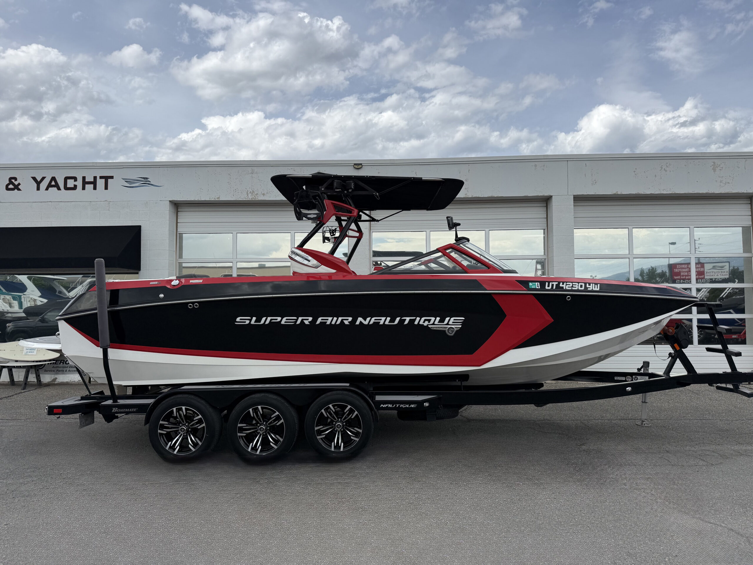 2016 25' Super Air Nautique "G25" Bowrider
