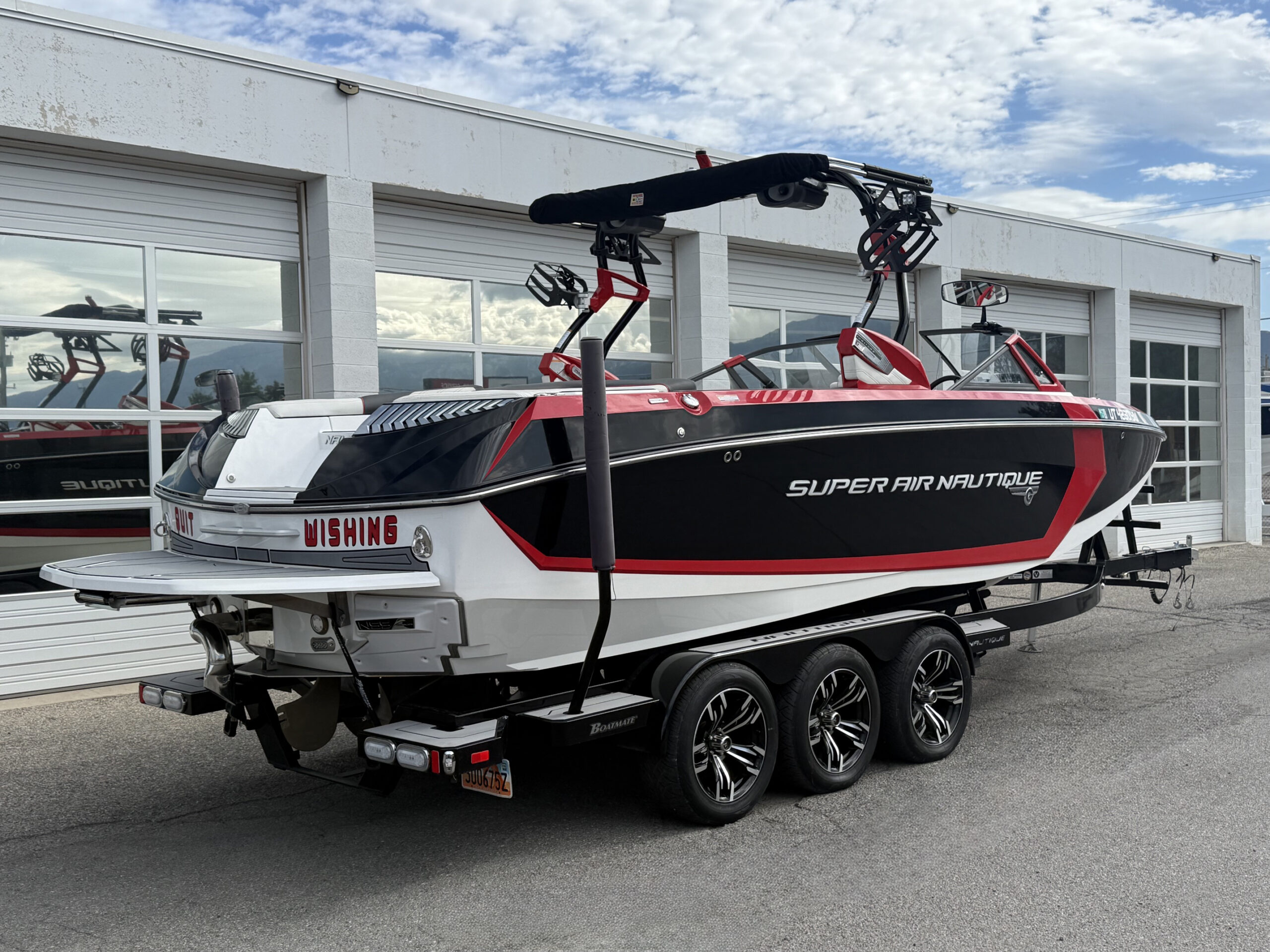 2016 25' Super Air Nautique "G25" Bowrider - Image 4