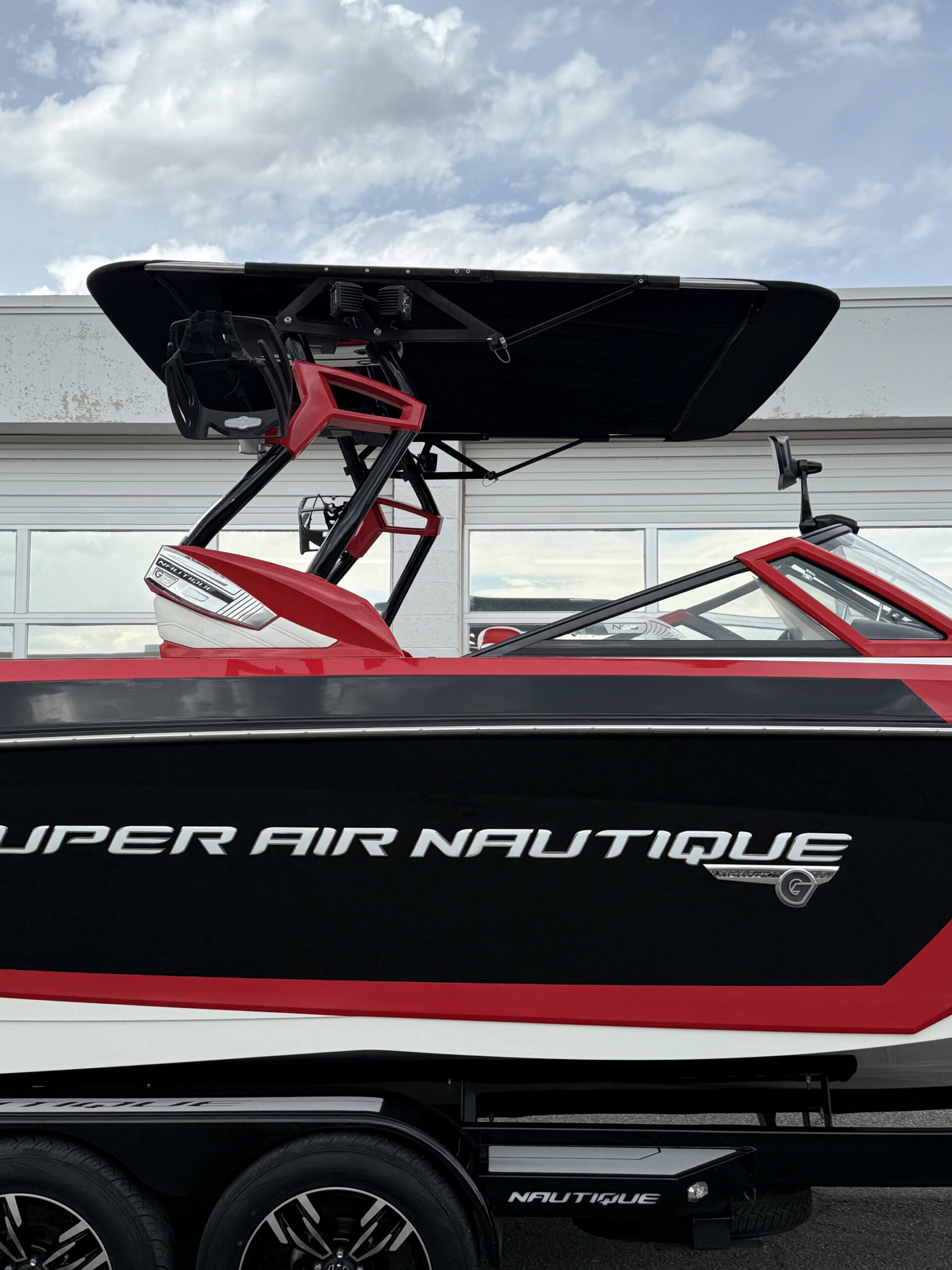 2016 25' Super Air Nautique "G25" Bowrider - Image 8