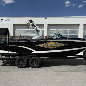 2017 23' MasterCraft "X23" Surf Edition