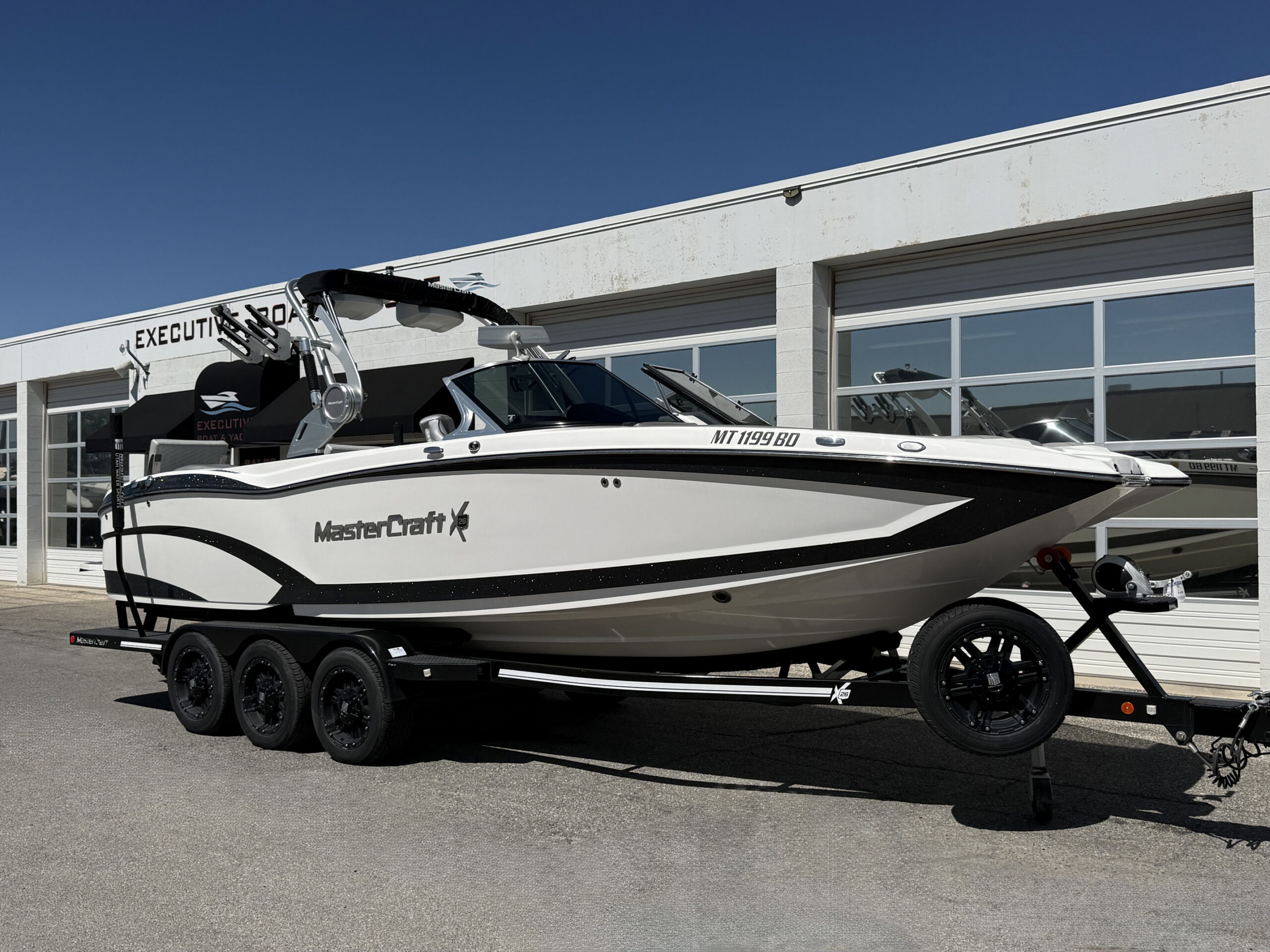 2018 26' MasterCraft "X26" Bowrider - Image 2