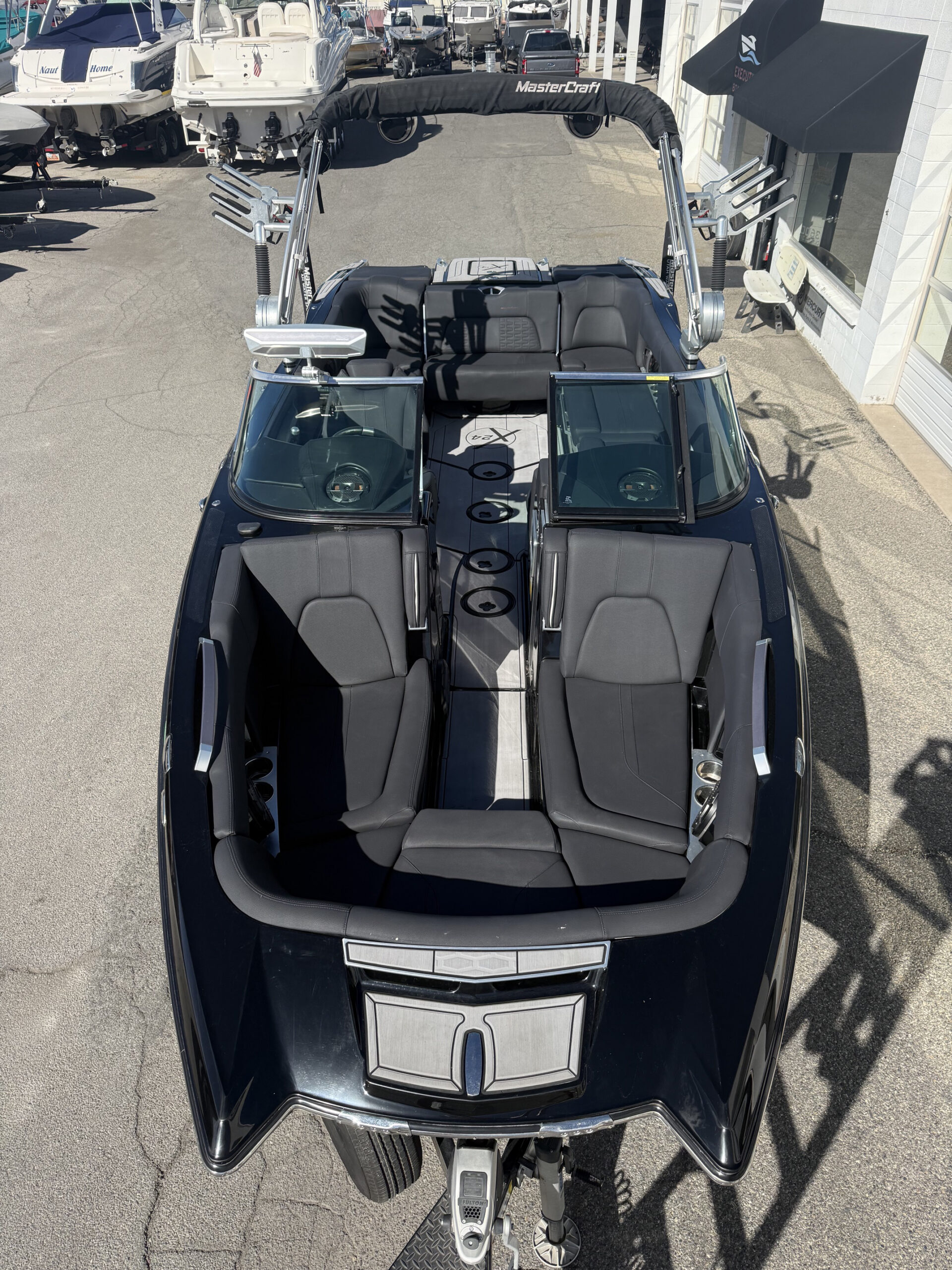 2019 24' MasterCraft X24 Bowrider - Image 11