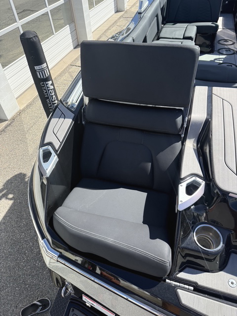 2019 24' MasterCraft X24 Bowrider - Image 21