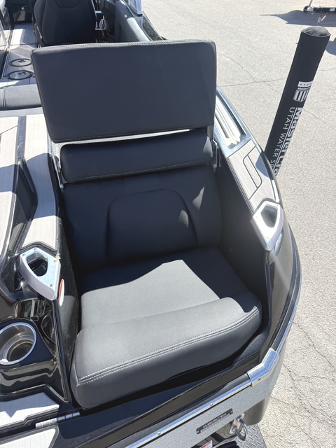 2019 24' MasterCraft X24 Bowrider - Image 23
