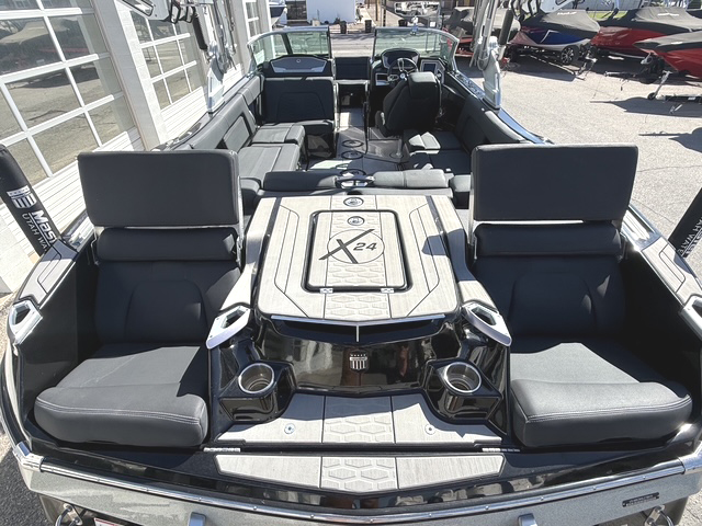 2019 24' MasterCraft X24 Bowrider - Image 24