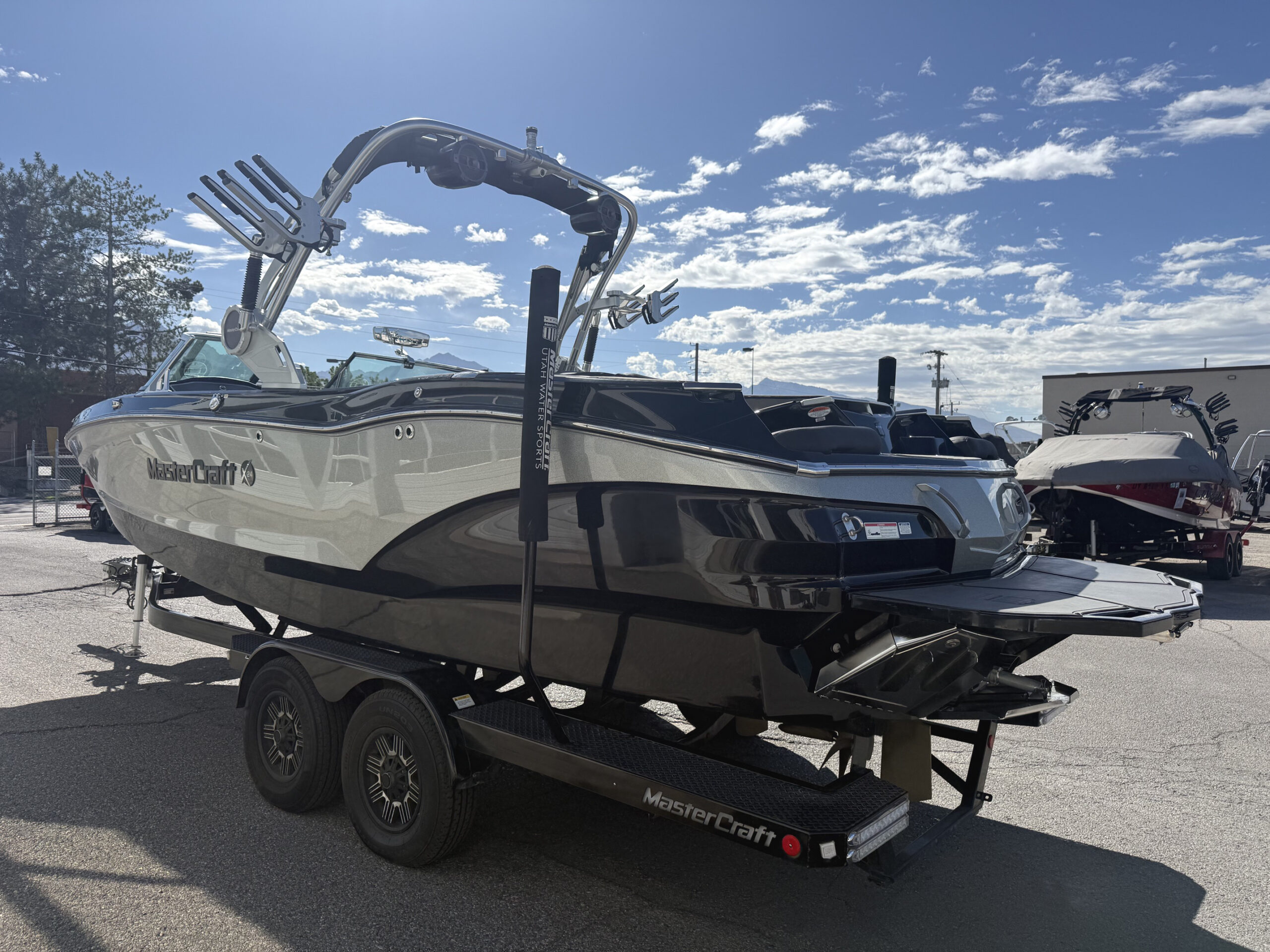 2019 24' MasterCraft X24 Bowrider - Image 6