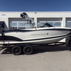 2020 22' MasterCraft "X22" Bowrider