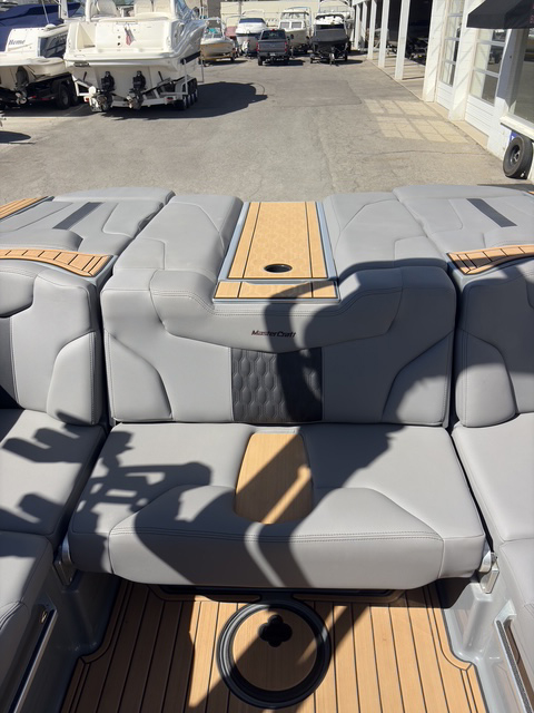 2022 22' MasterCraft "XT22" Bowrider - Image 18