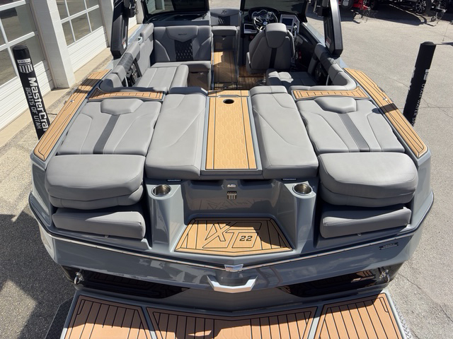 2022 22' MasterCraft "XT22" Bowrider - Image 21