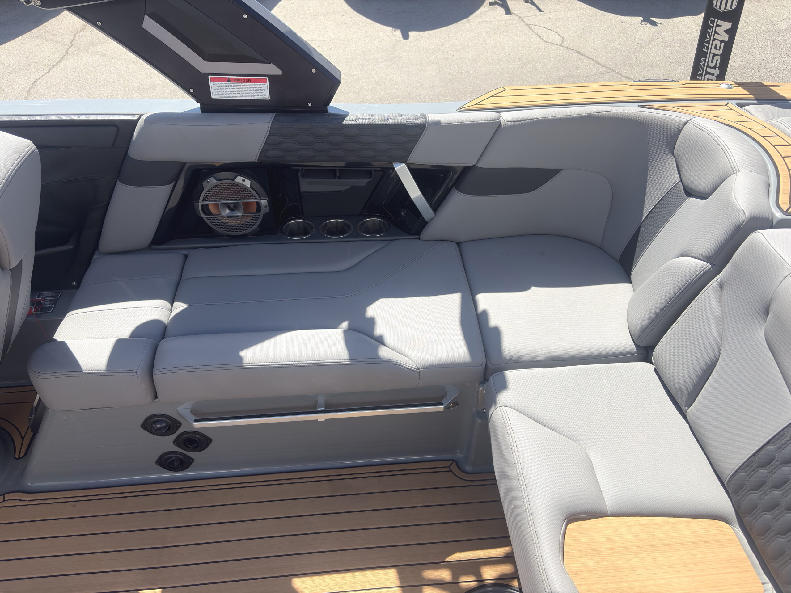 2022 22' MasterCraft "XT22" Bowrider - Image 28