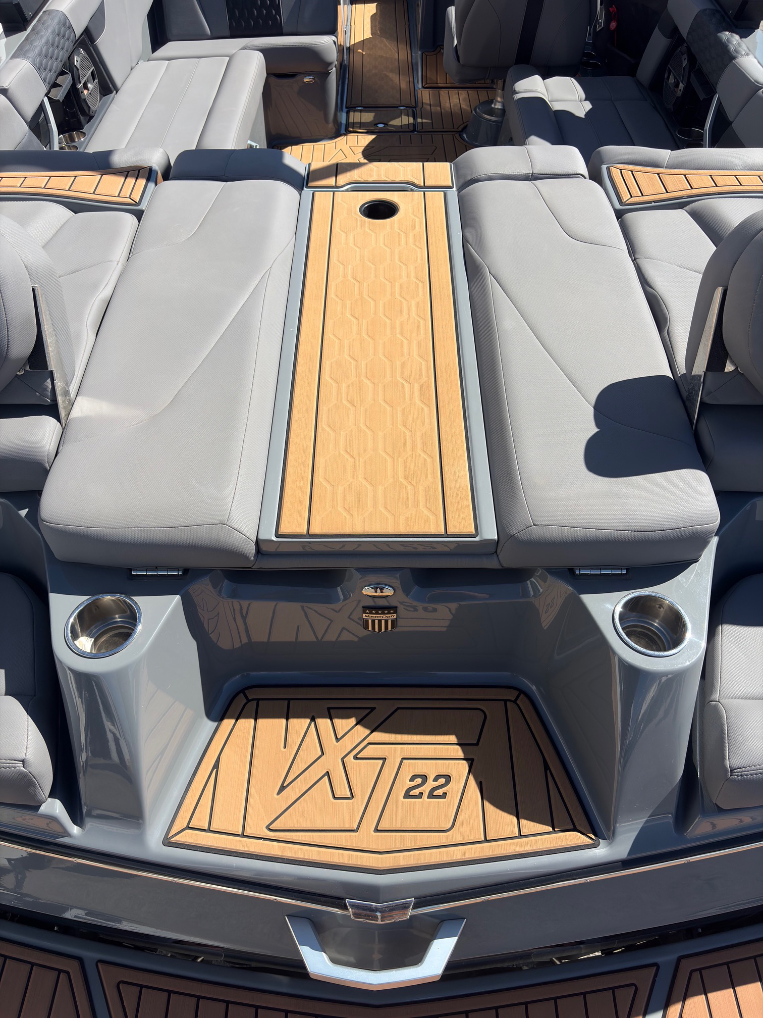 2022 22' MasterCraft "XT22" Bowrider - Image 32