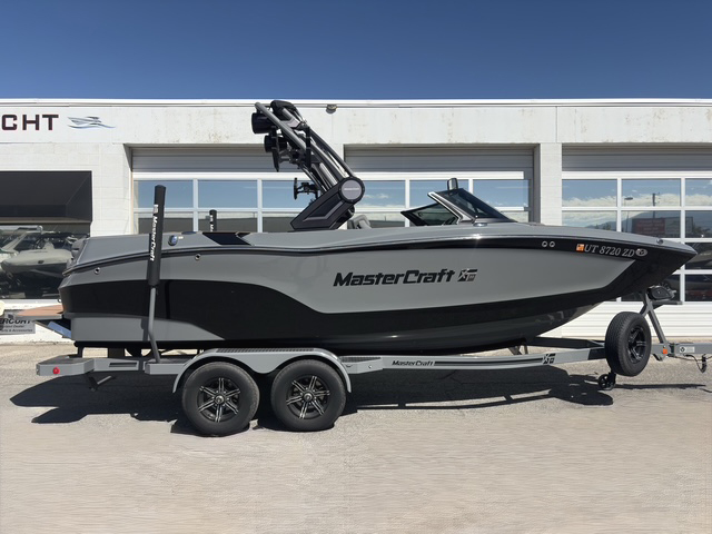 2022 22' MasterCraft "XT22" Bowrider