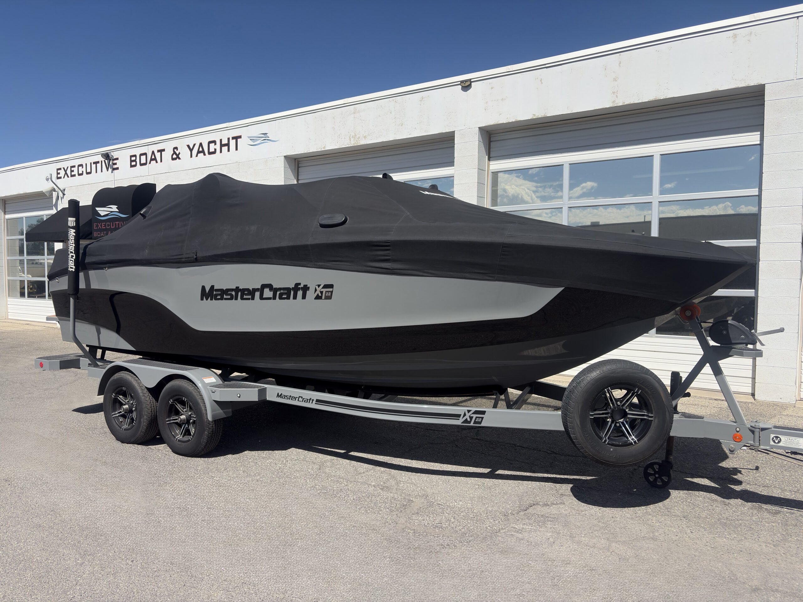2022 22' MasterCraft "XT22" Bowrider - Image 7