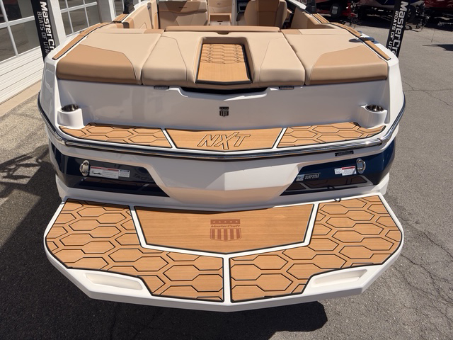 2025 24' MasterCraft "NXT24" Bowrider - Image 19