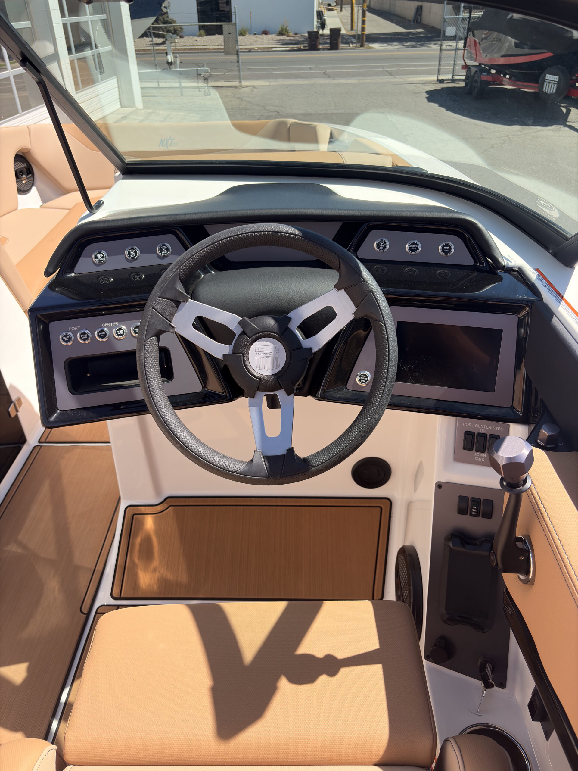 2025 24' MasterCraft "NXT24" Bowrider - Image 21