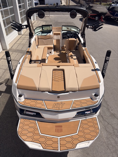 2025 24' MasterCraft "NXT24" Bowrider - Image 29