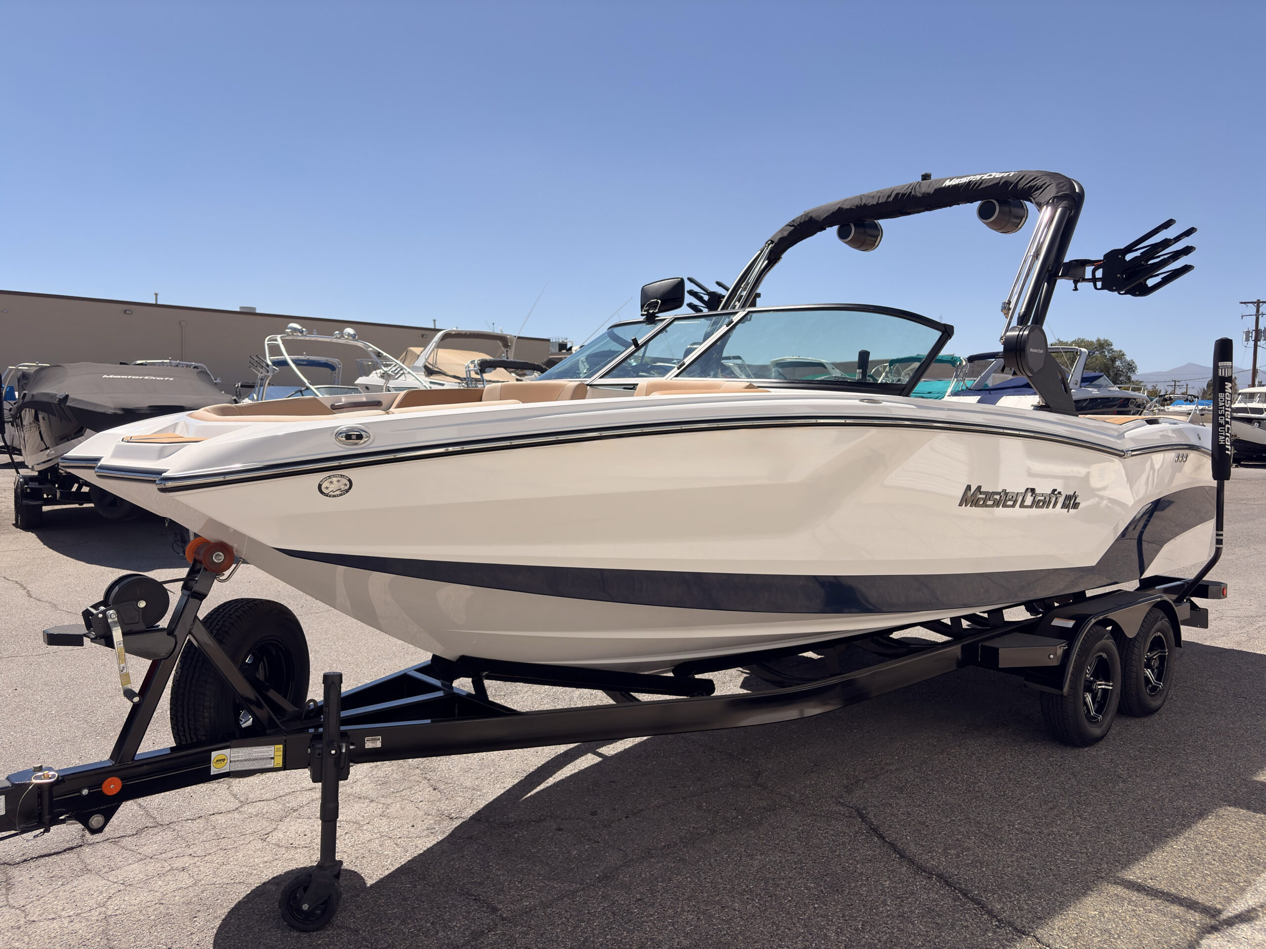 2025 24' MasterCraft "NXT24" Bowrider - Image 4