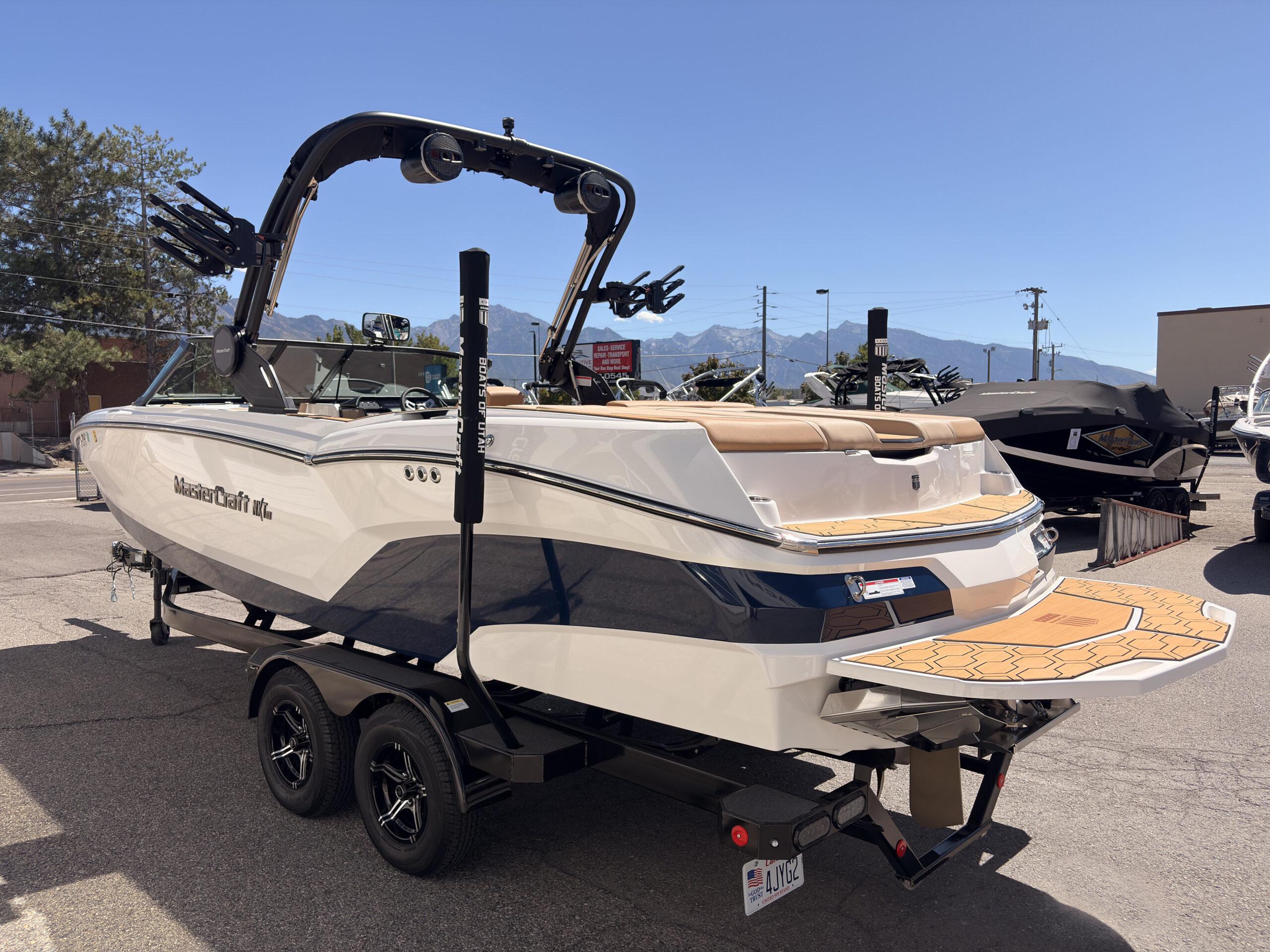 2025 24' MasterCraft "NXT24" Bowrider - Image 5