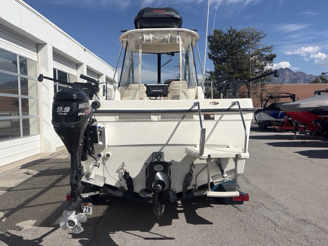 2000 20' Bayliner Trophy "2052 Walkaround" Cuddy - Image 8