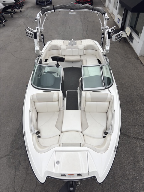 2011 23' MasterCraft "X25" Bowrider - Image 10