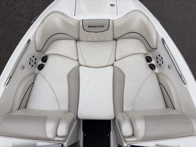 2011 23' MasterCraft "X25" Bowrider - Image 23