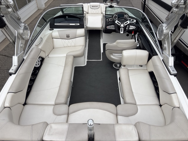 2011 23' MasterCraft "X25" Bowrider - Image 24